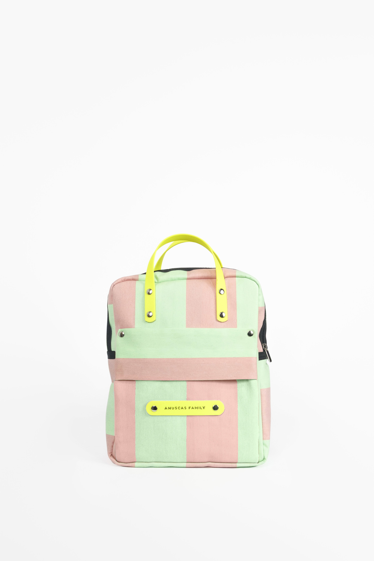 Tienda especializada en las mejores marcas de Ropa Ética, Sostenible y de algodón orgánico en Granada y Jaén. SKFK, Skunkfunk, PAN Producto BásicoMOCHILA CITY LITTLE