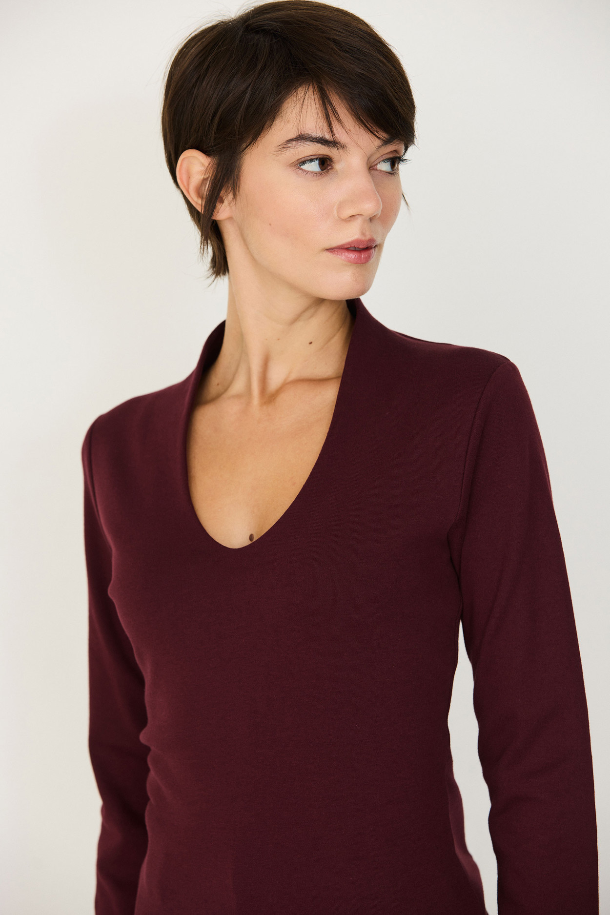Tienda especializada en las mejores marcas de Ropa Ética, Sostenible y de algodón orgánico en Granada y Jaén. SKFK, Skunkfunk, PAN Producto BásicoCAMISETA INGE