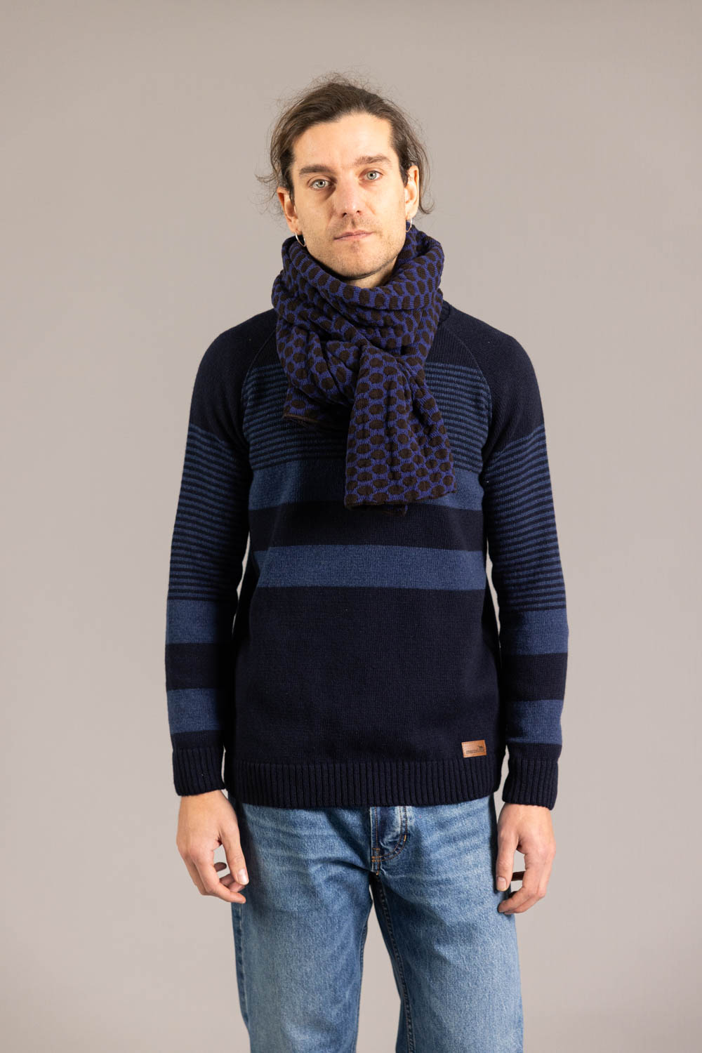 Tienda especializada en las mejores marcas de Ropa Ética, Sostenible y de algodón orgánico en Granada y Jaén. SKFK, Skunkfunk, PAN Producto BásicoJERSEY AIGUANEGRA