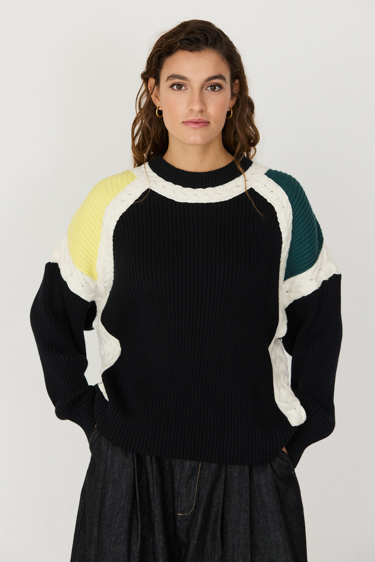 Tienda especializada en las mejores marcas de Ropa Ética, Sostenible y de algodón orgánico en Granada y Jaén. SKFK, Skunkfunk, PAN Producto Básico JERSEY IHURRE