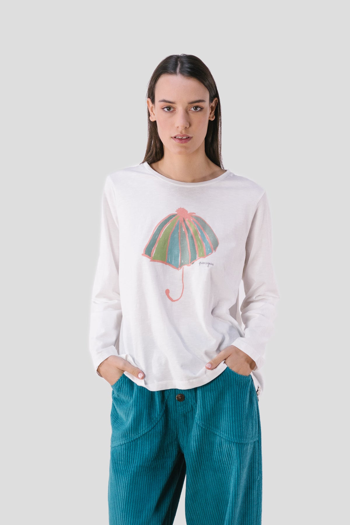 Tienda especializada en las mejores marcas de Ropa Ética, Sostenible y de algodón orgánico en Granada y Jaén. SKFK, Skunkfunk, PAN Producto BásicoCAMISETA PARAGUAS