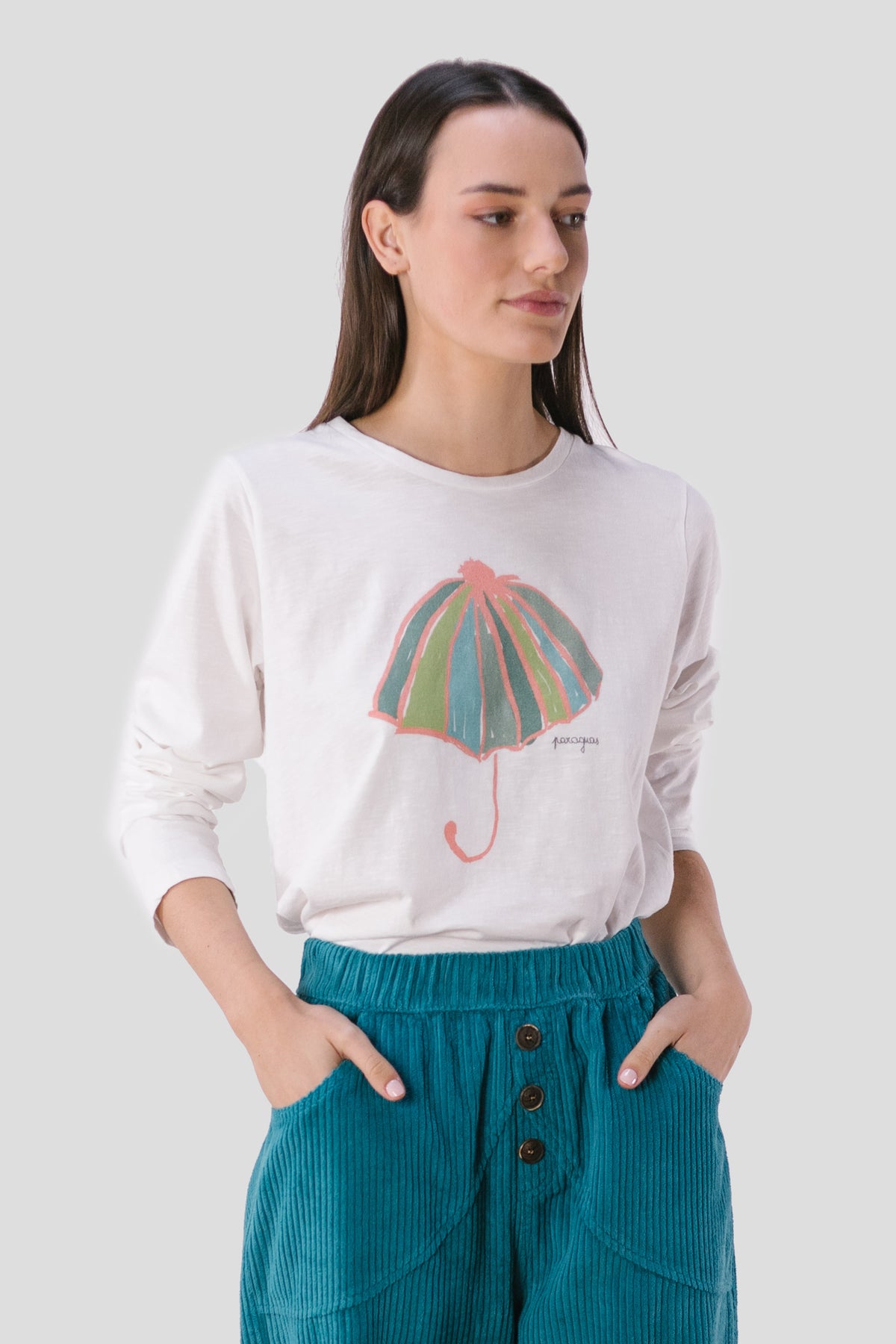 Tienda especializada en las mejores marcas de Ropa Ética, Sostenible y de algodón orgánico en Granada y Jaén. SKFK, Skunkfunk, PAN Producto Básico CAMISETA PARAGUAS