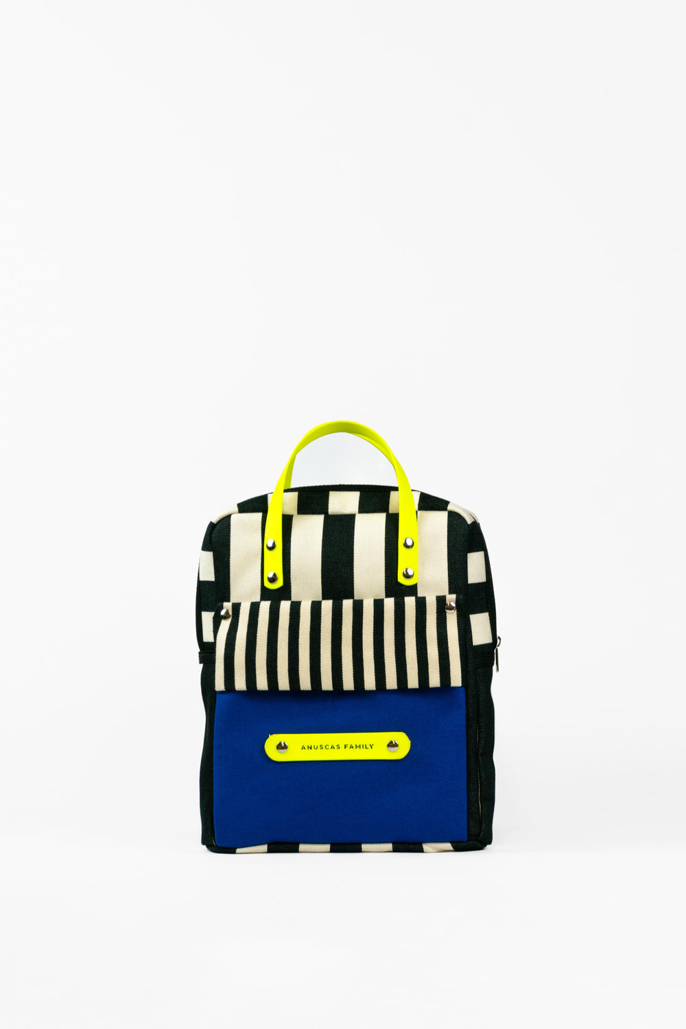 Tienda especializada en las mejores marcas de Ropa Ética, Sostenible y de algodón orgánico en Granada y Jaén. SKFK, Skunkfunk, PAN Producto Básico MOCHILA CITY LITTLE