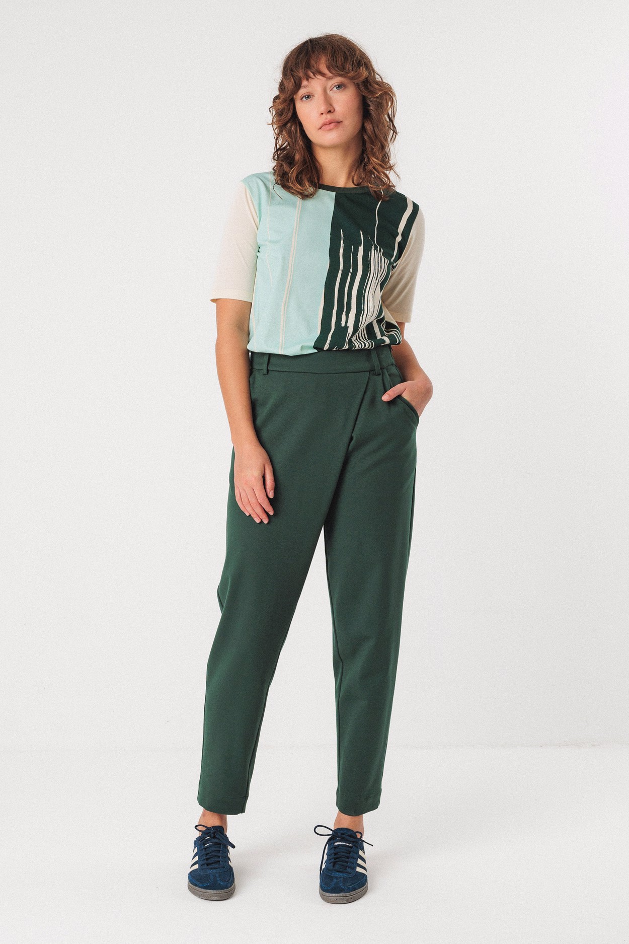 Tienda especializada en las mejores marcas de Ropa Ética, Sostenible y de algodón orgánico en Granada y Jaén. SKFK, Skunkfunk, PAN Producto Básico PANTALÓN EZAMA