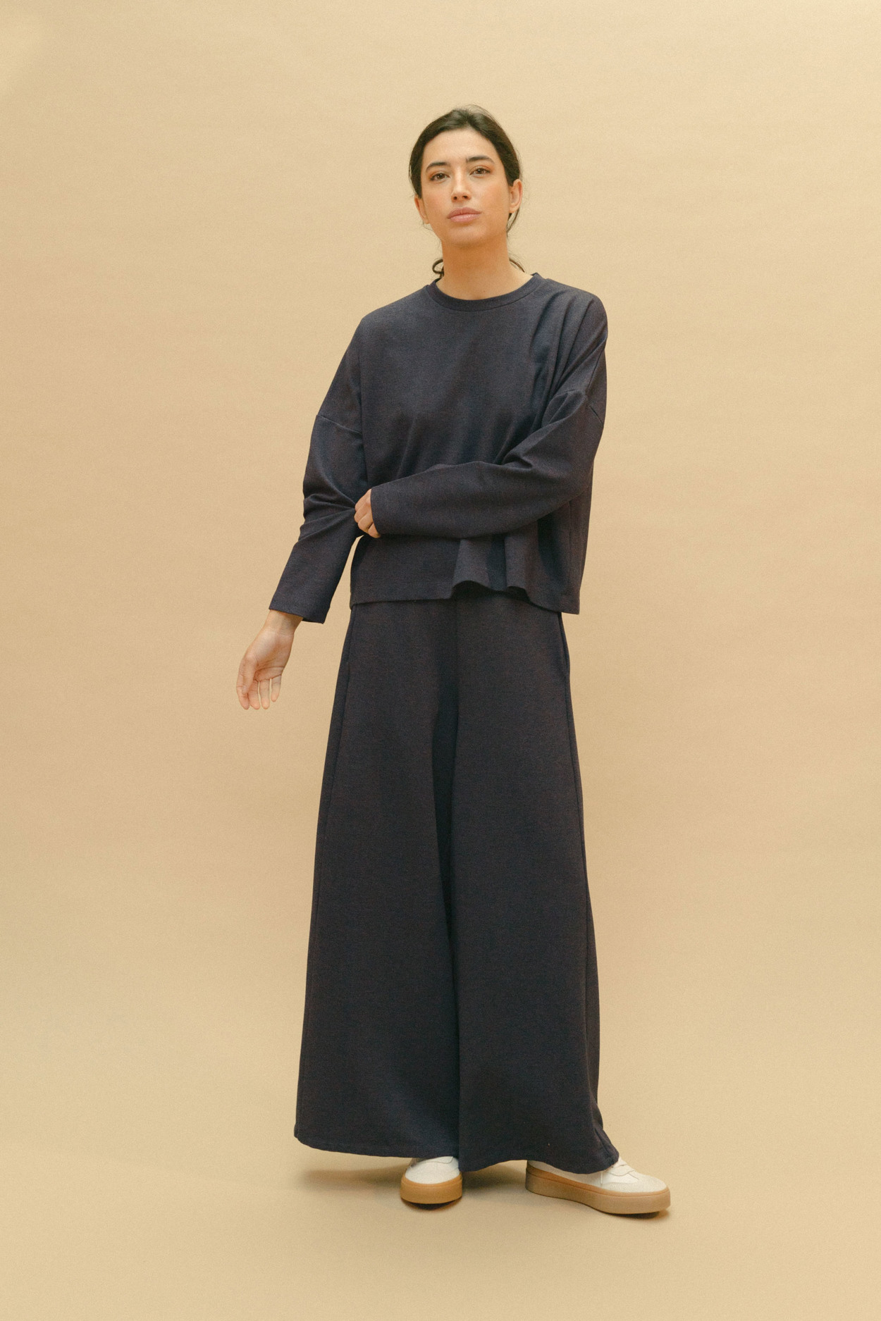 Tienda especializada en las mejores marcas de Ropa Ética, Sostenible y de algodón orgánico en Granada y Jaén. SKFK, Skunkfunk, PAN Producto BásicoBLUSA DELIA