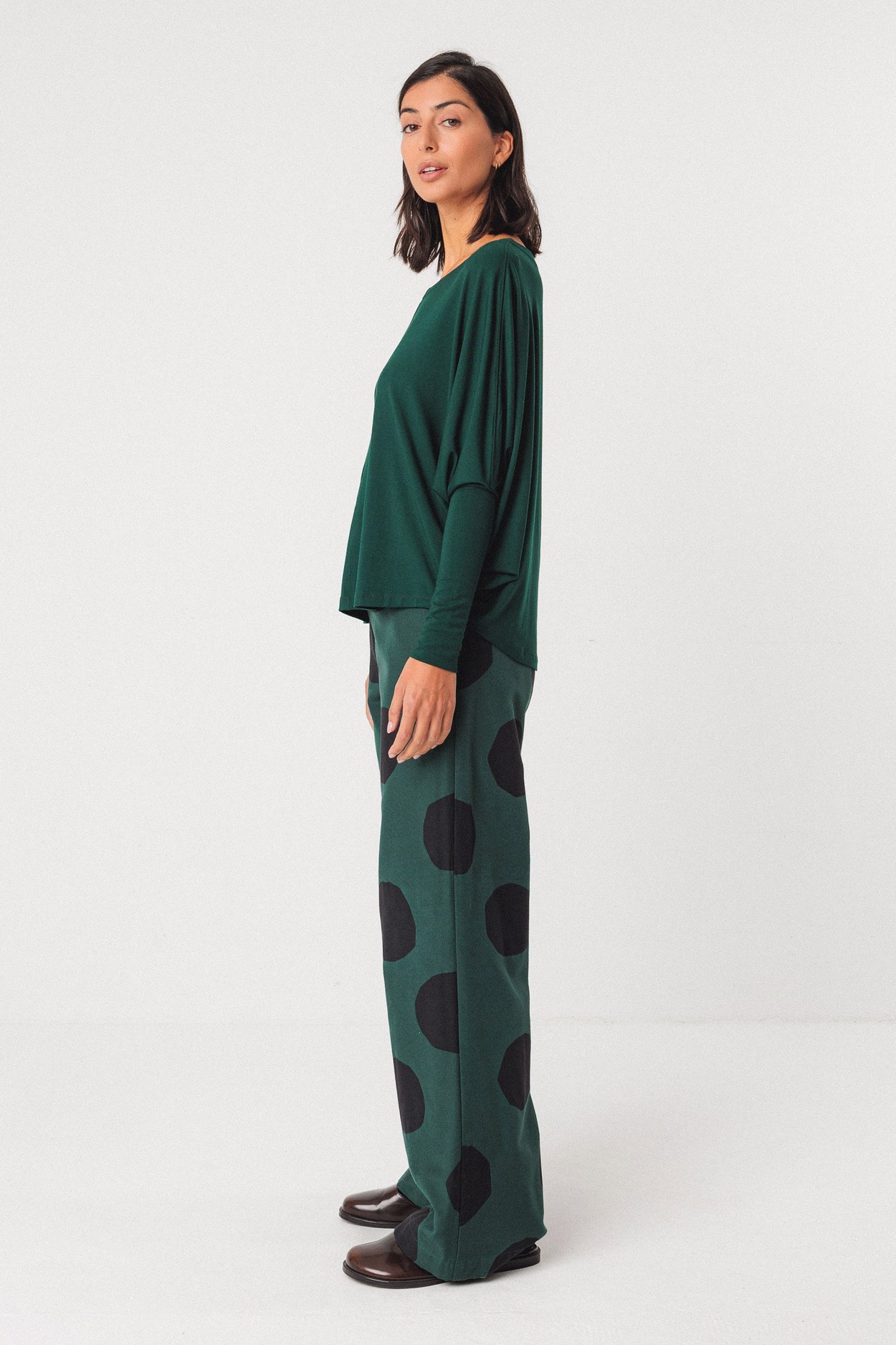 Tienda especializada en las mejores marcas de Ropa Ética, Sostenible y de algodón orgánico en Granada y Jaén. SKFK, Skunkfunk, PAN Producto BásicoCAMISETA ZUR-8