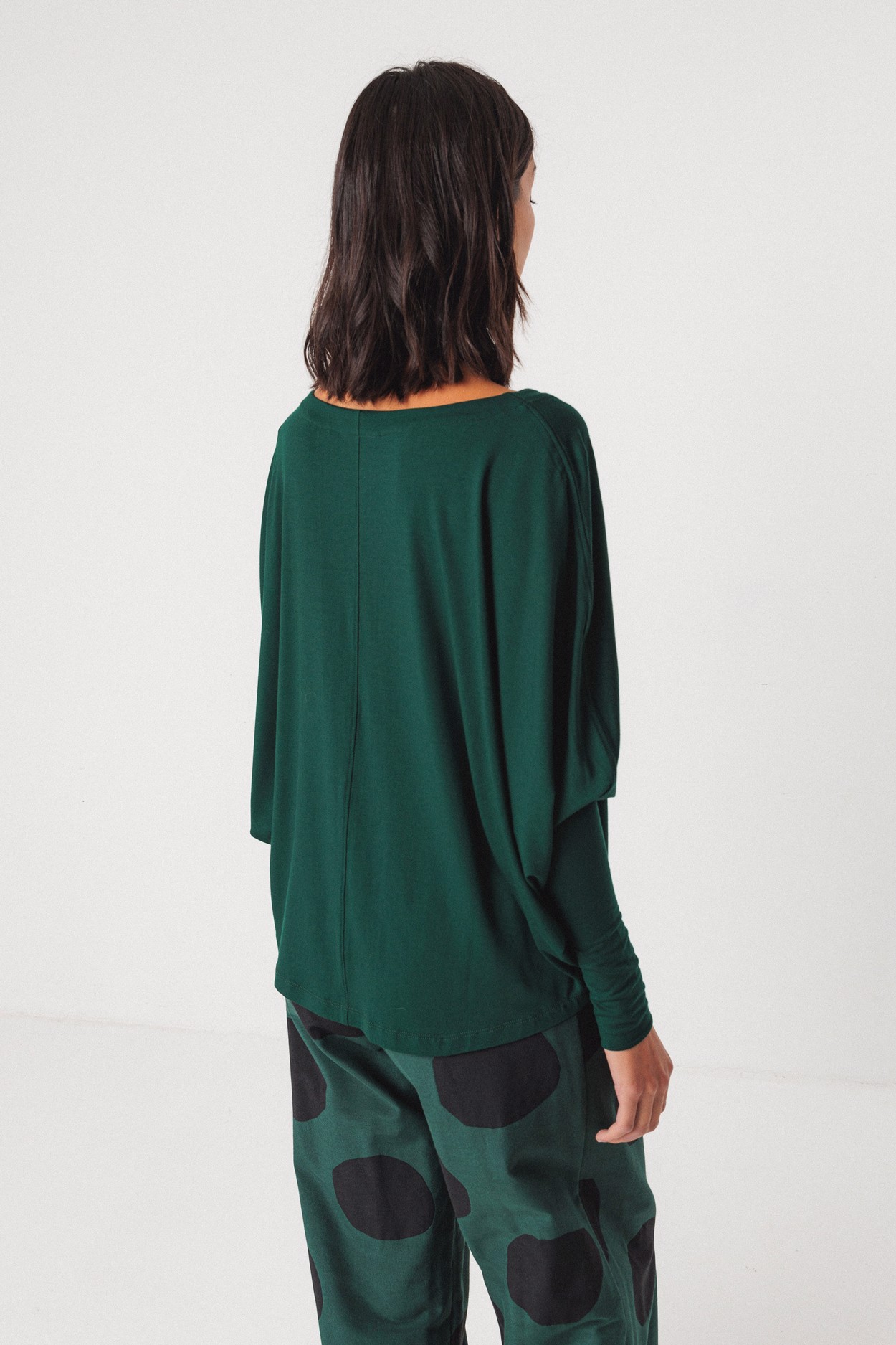 Tienda especializada en las mejores marcas de Ropa Ética, Sostenible y de algodón orgánico en Granada y Jaén. SKFK, Skunkfunk, PAN Producto BásicoCAMISETA ZUR-8