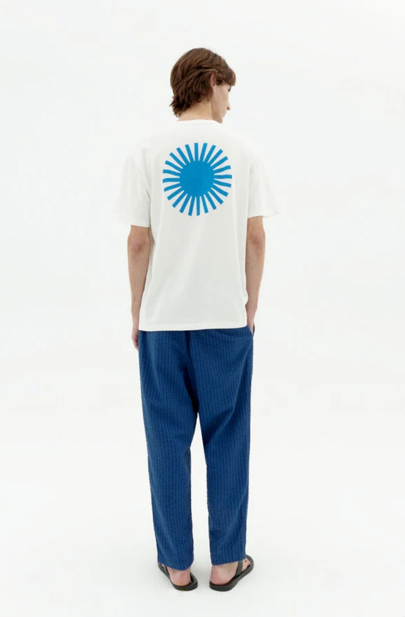 Tienda especializada en las mejores marcas de Ropa Ética, Sostenible y de algodón orgánico en Granada y Jaén. SKFK, Skunkfunk, PAN Producto BásicoCAMISETA SOL