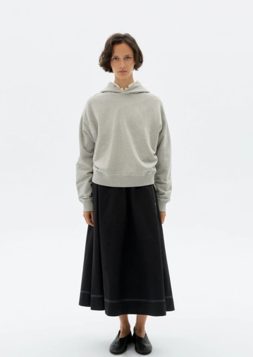 Tienda especializada en las mejores marcas de Ropa Ética, Sostenible y de algodón orgánico en Granada y Jaén. SKFK, Skunkfunk, PAN Producto BásicoSUDADERA VALERIA