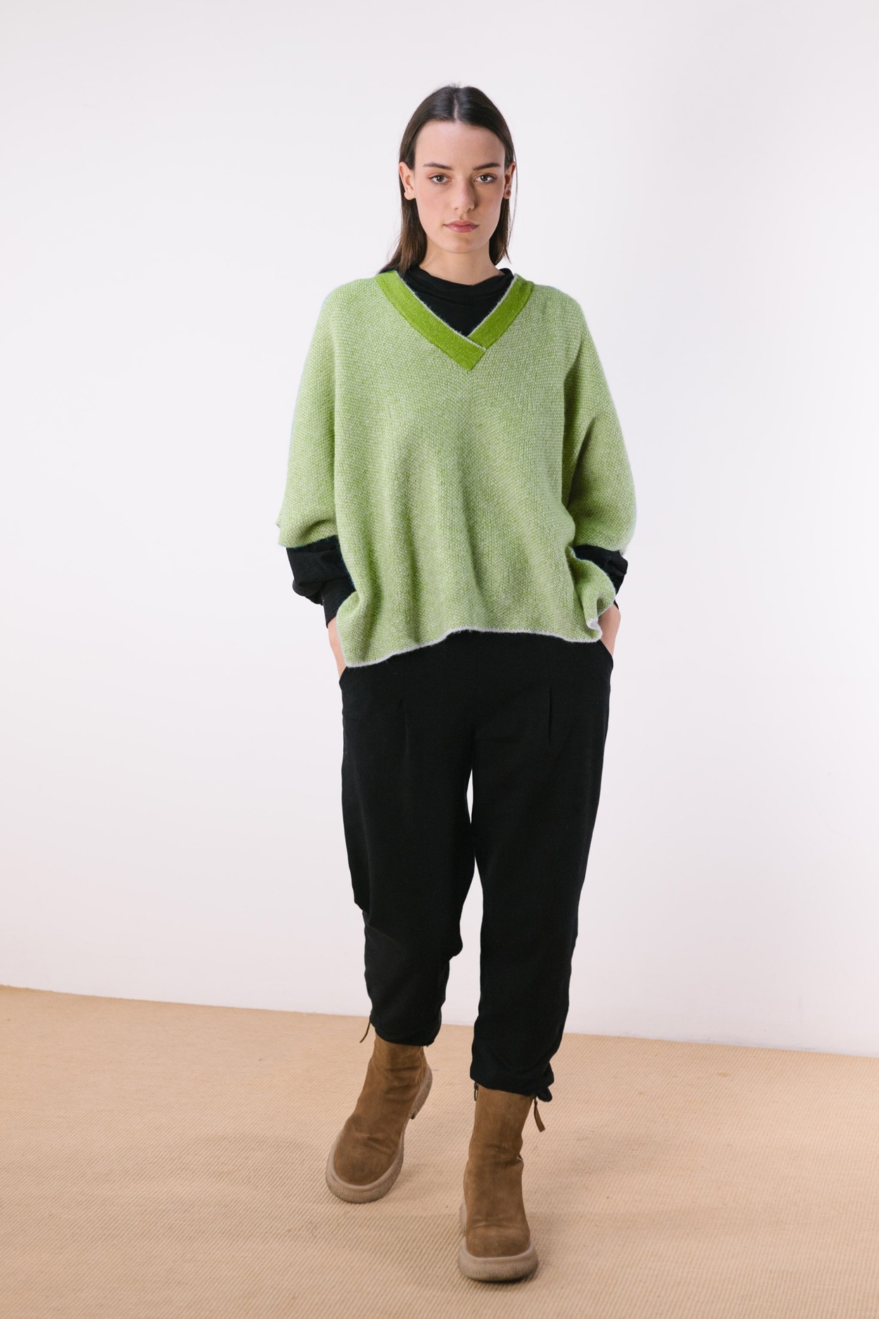 Tienda especializada en las mejores marcas de Ropa Ética, Sostenible y de algodón orgánico en Granada y Jaén. SKFK, Skunkfunk, PAN Producto Básico JERSEY KAIXIN