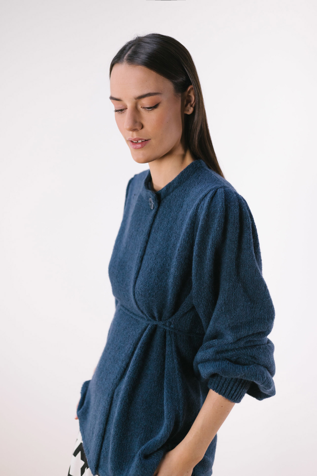 Tienda especializada en las mejores marcas de Ropa Ética, Sostenible y de algodón orgánico en Granada y Jaén. SKFK, Skunkfunk, PAN Producto Básico REBECA SUAH
