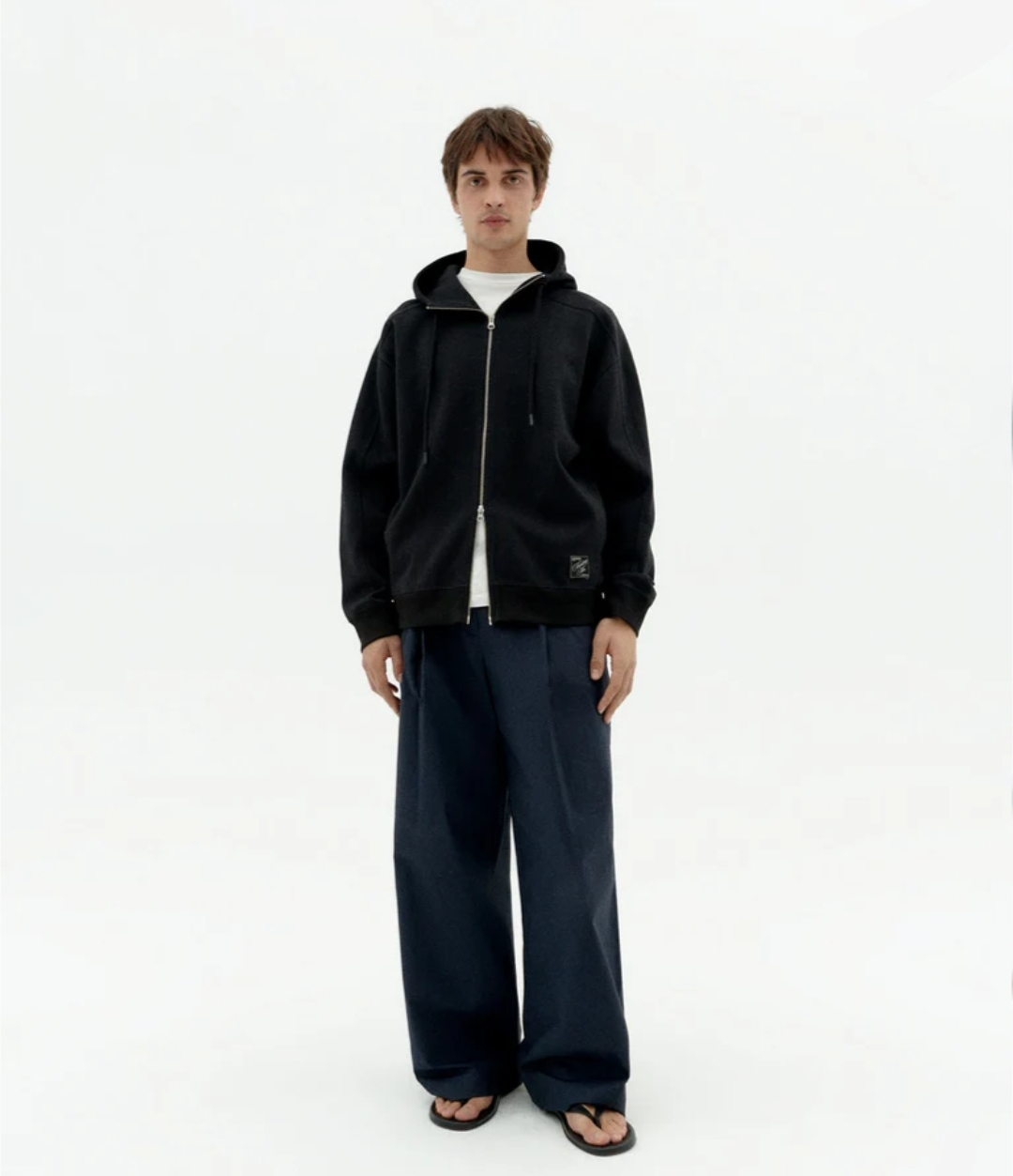 Tienda especializada en las mejores marcas de Ropa Ética, Sostenible y de algodón orgánico en Granada y Jaén. SKFK, Skunkfunk, PAN Producto BásicoSUDADERA GARFU