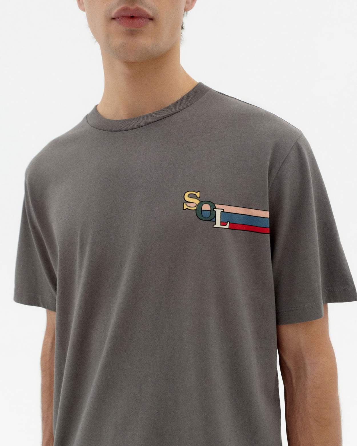 Tienda especializada en las mejores marcas de Ropa Ética, Sostenible y de algodón orgánico en Granada y Jaén. SKFK, Skunkfunk, PAN Producto BásicoCAMISETA SOL ZACH