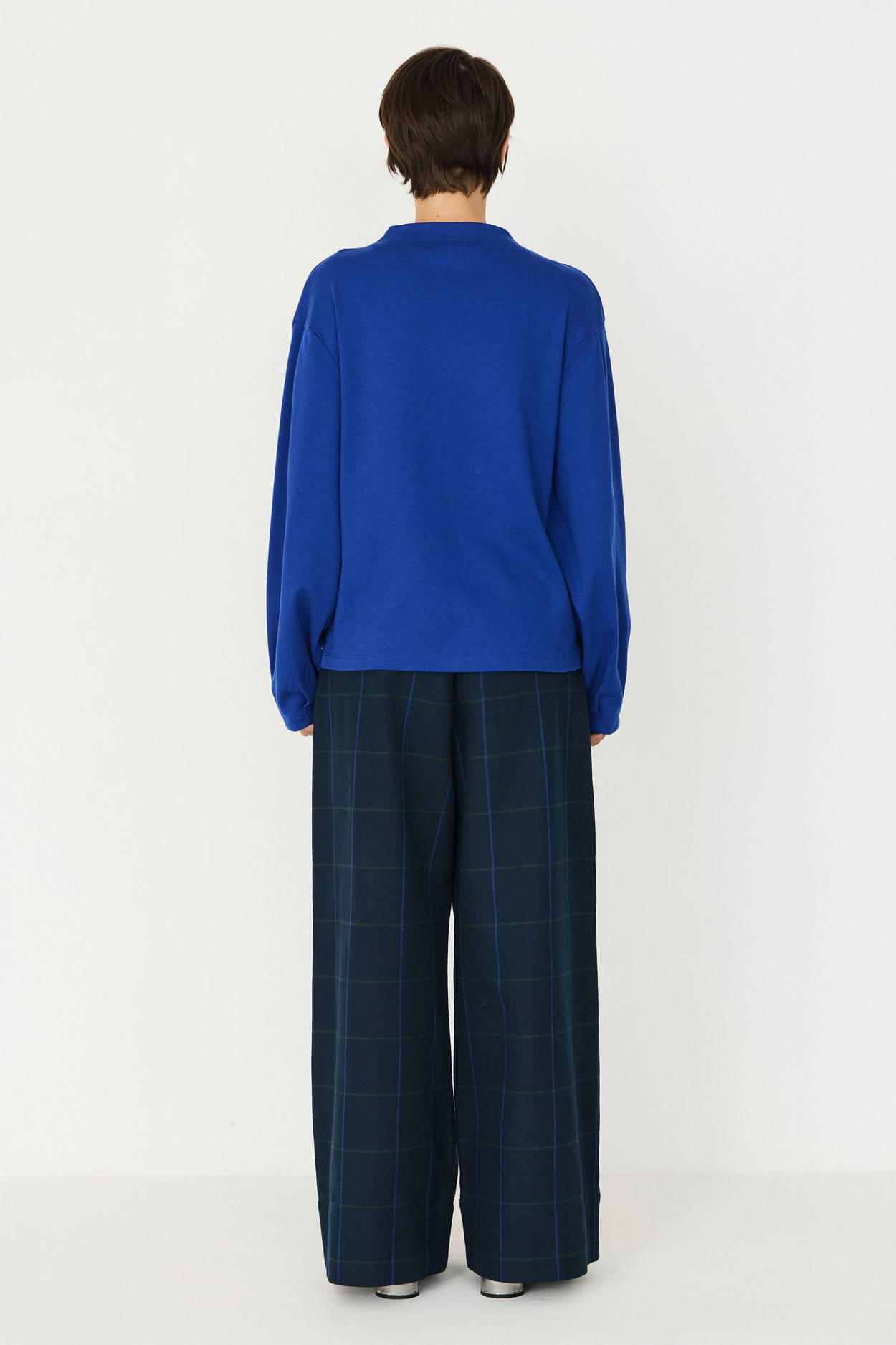 Tienda especializada en las mejores marcas de Ropa Ética, Sostenible y de algodón orgánico en Granada y Jaén. SKFK, Skunkfunk, PAN Producto BásicoCAMISETA KLAUDIA