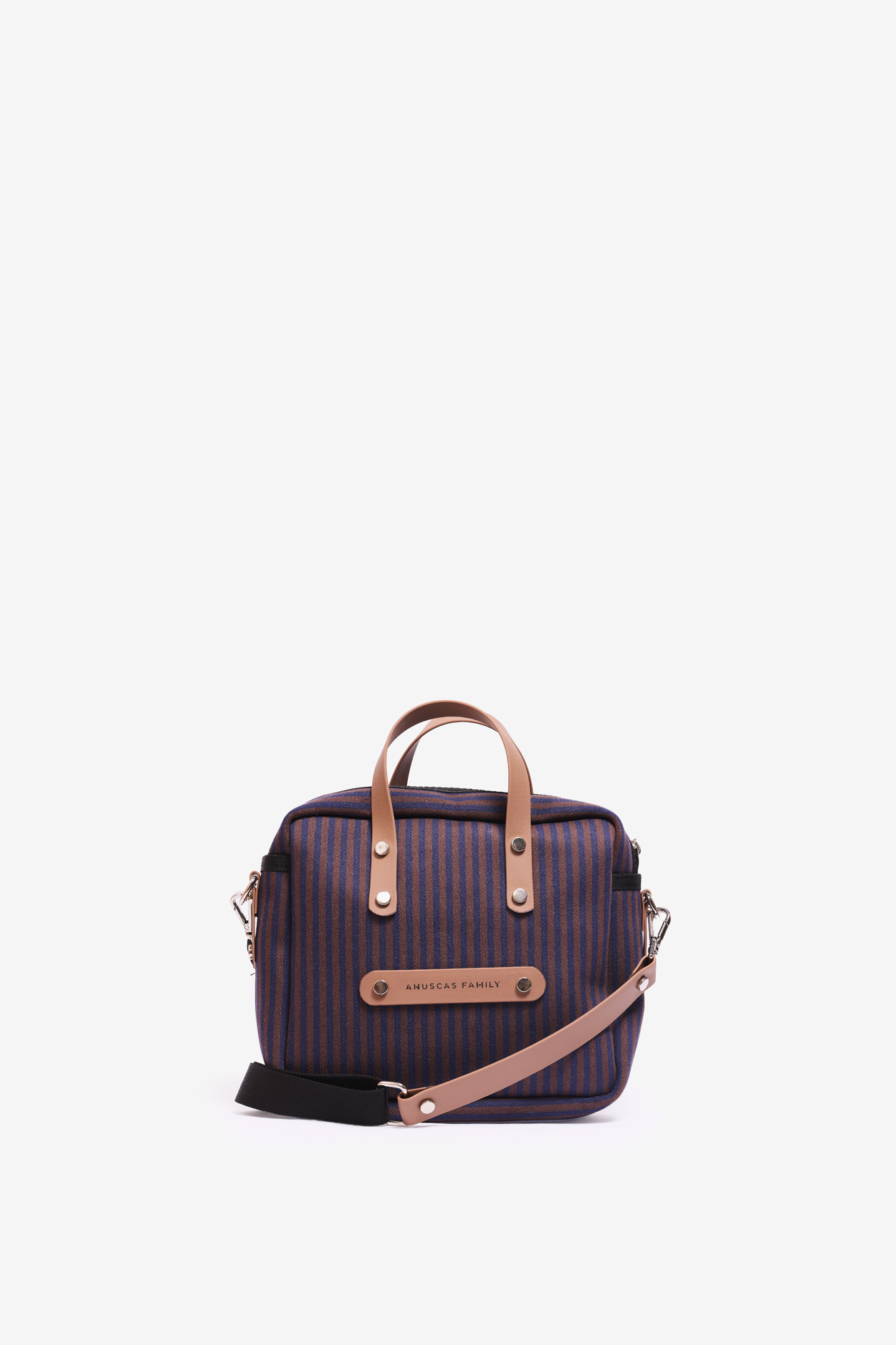 Tienda especializada en las mejores marcas de Ropa Ética, Sostenible y de algodón orgánico en Granada y Jaén. SKFK, Skunkfunk, PAN Producto Básico BOLSO PILL BOX 07