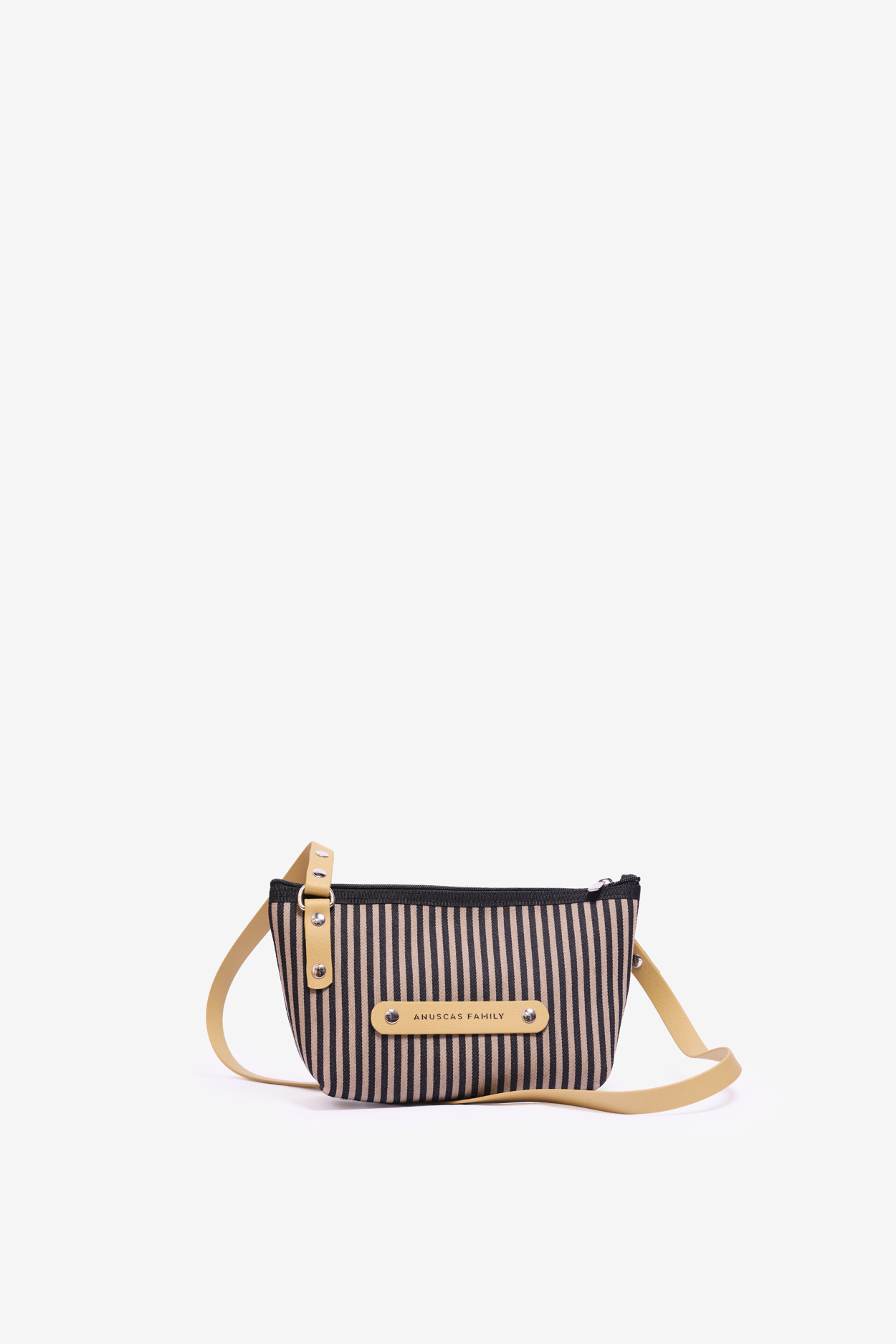 Tienda especializada en las mejores marcas de Ropa Ética, Sostenible y de algodón orgánico en Granada y Jaén. SKFK, Skunkfunk, PAN Producto Básico BOLSO LITTLE NEW 08