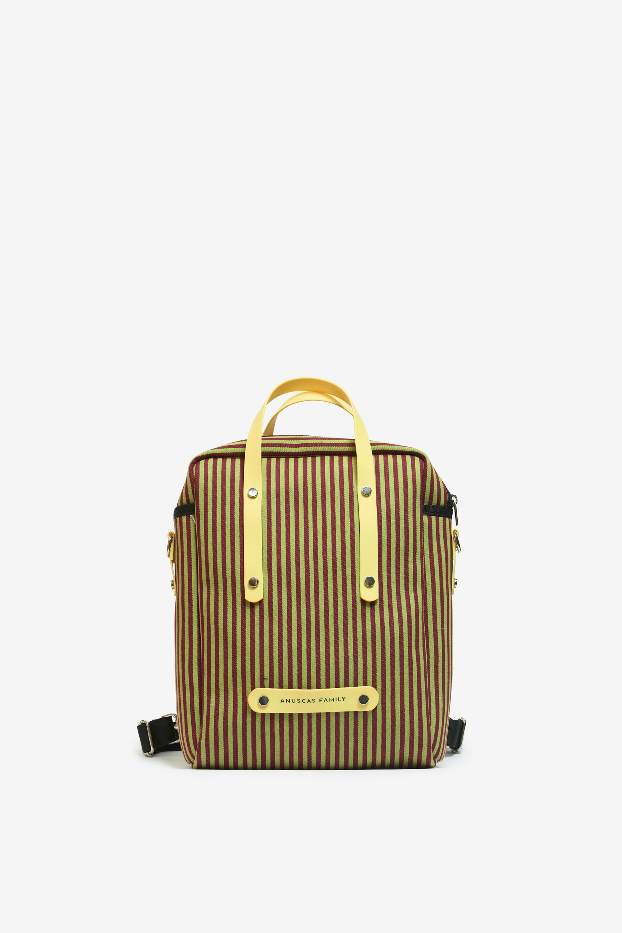 Tienda especializada en las mejores marcas de Ropa Ética, Sostenible y de algodón orgánico en Granada y Jaén. SKFK, Skunkfunk, PAN Producto Básico MOCHILA MINI BOX 05