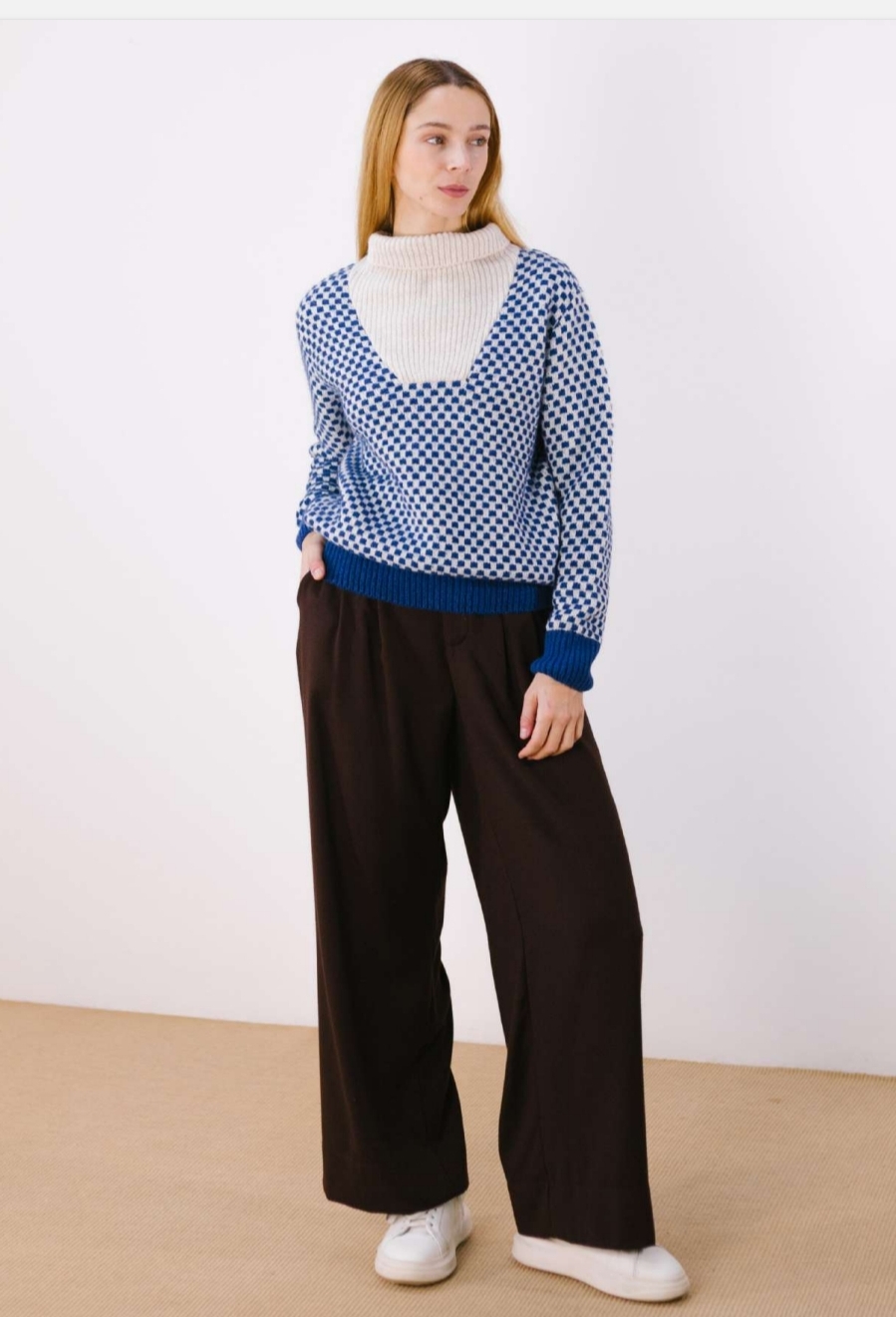 Tienda especializada en las mejores marcas de Ropa Ética, Sostenible y de algodón orgánico en Granada y Jaén. SKFK, Skunkfunk, PAN Producto BásicoJERSEY AURA