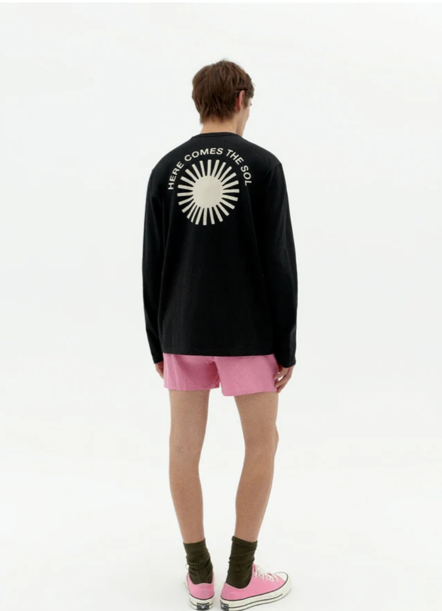 Tienda especializada en las mejores marcas de Ropa Ética, Sostenible y de algodón orgánico en Granada y Jaén. SKFK, Skunkfunk, PAN Producto Básico CAMISETA EMILIO