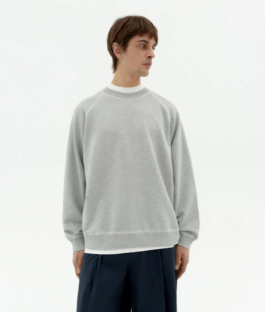 Tienda especializada en las mejores marcas de Ropa Ética, Sostenible y de algodón orgánico en Granada y Jaén. SKFK, Skunkfunk, PAN Producto BásicoSUDADERA SOL PEPE