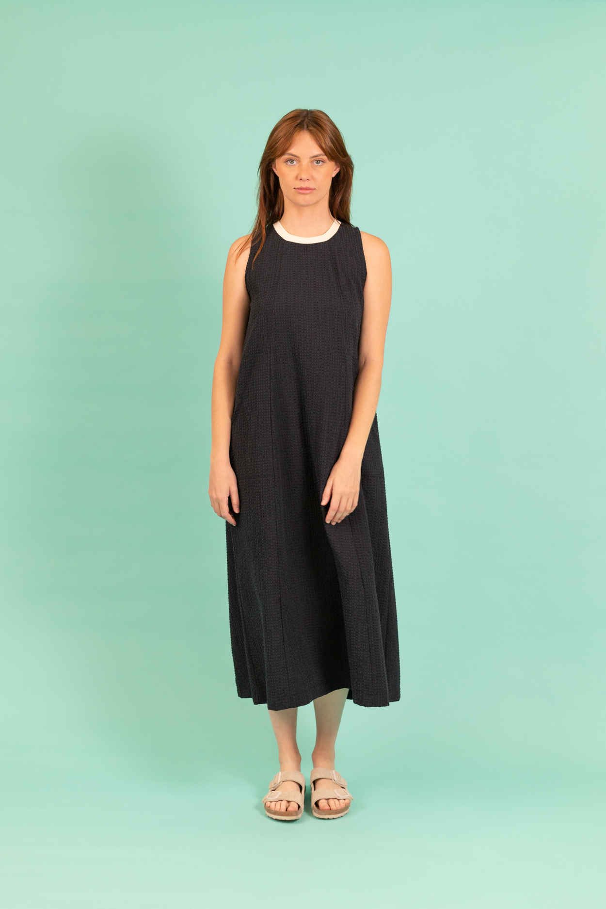 Tienda especializada en las mejores marcas de Ropa Ética, Sostenible y de algodón orgánico en Granada y Jaén. SKFK, Skunkfunk, PAN Producto Básico VESTIDO HORUS