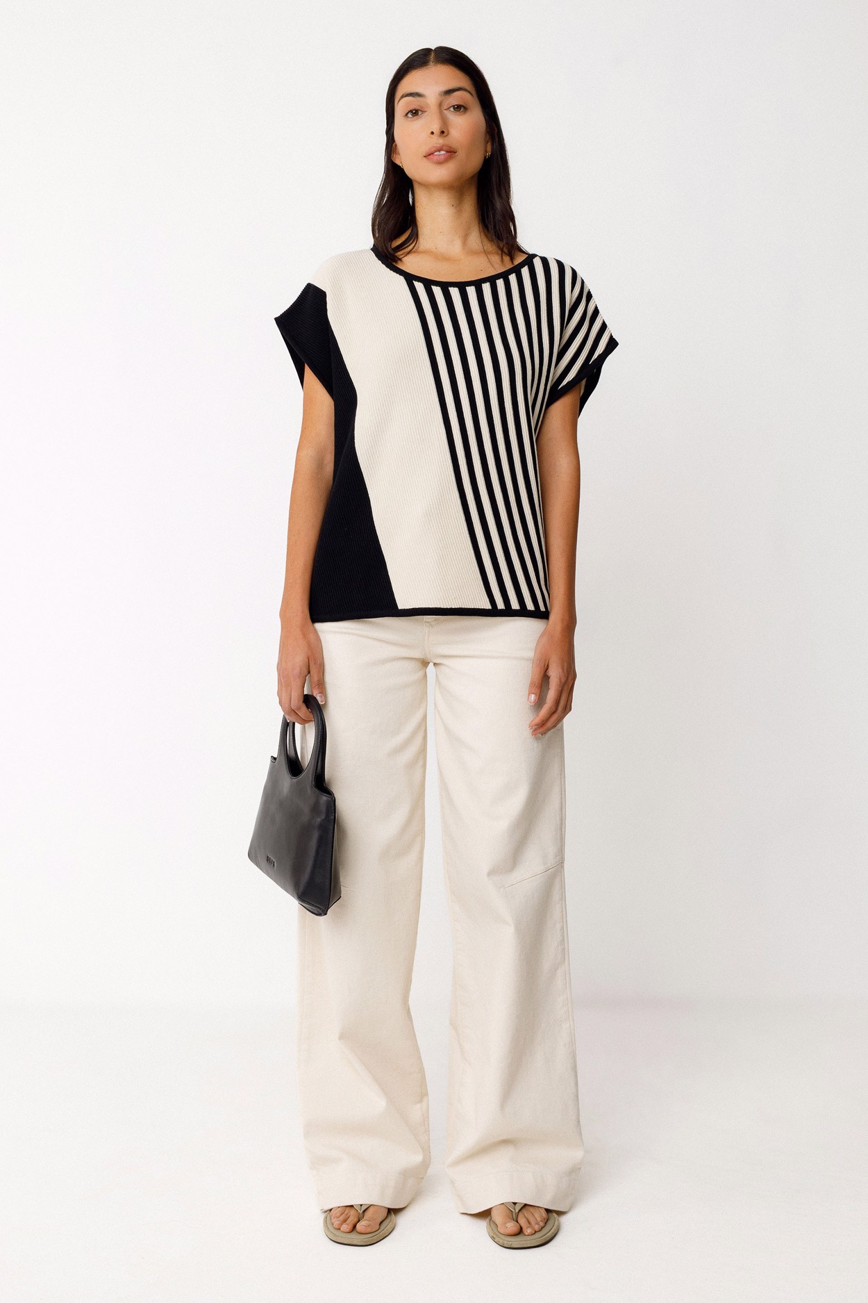 Tienda especializada en las mejores marcas de Ropa Ética, Sostenible y de algodón orgánico en Granada y Jaén. SKFK, Skunkfunk, PAN Producto BásicoJERSEY AINHOA