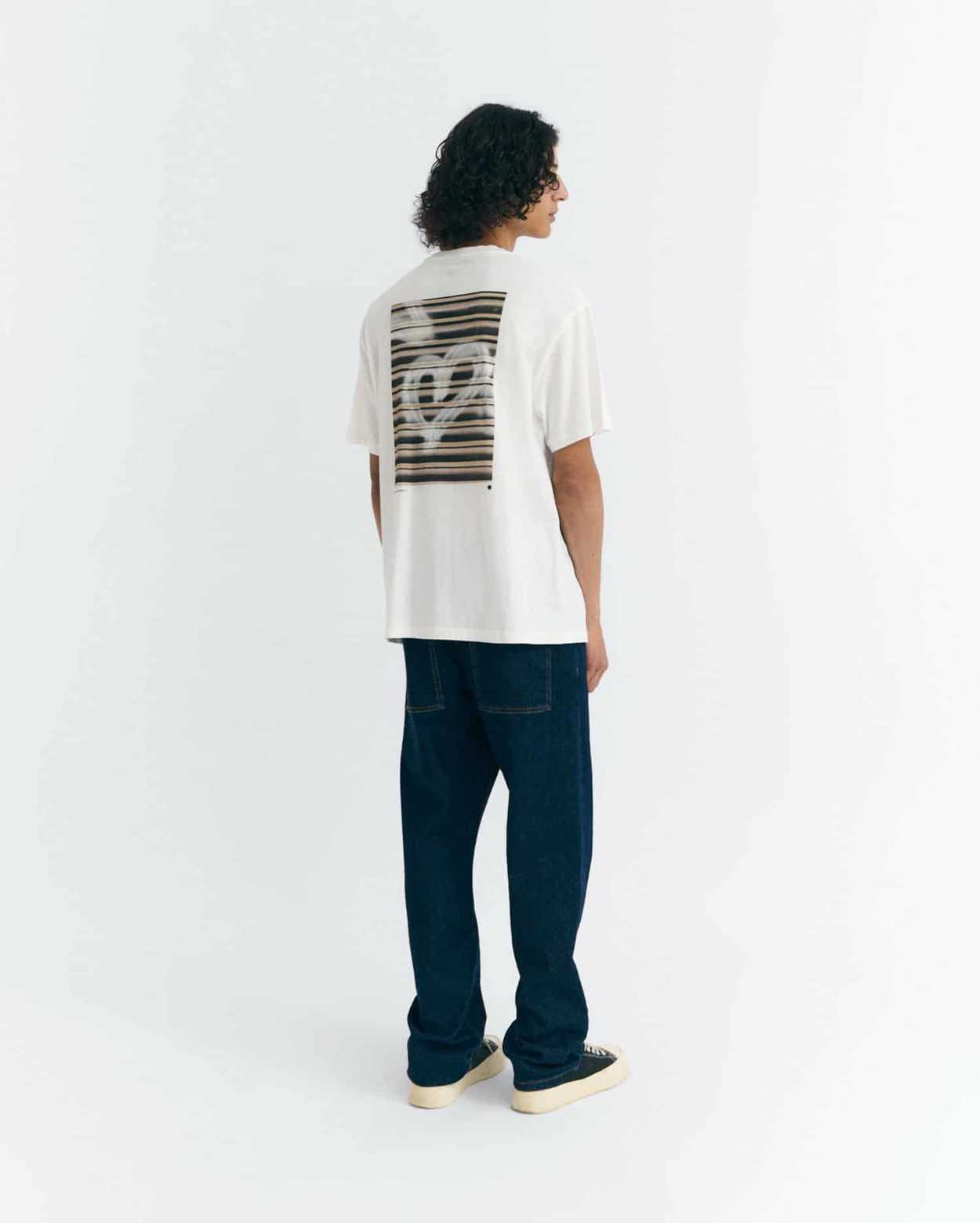 Tienda especializada en las mejores marcas de Ropa Ética, Sostenible y de algodón orgánico en Granada y Jaén. SKFK, Skunkfunk, PAN Producto BásicoCAMISETA GRAFITTI
