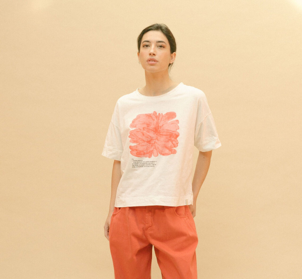 Tienda especializada en las mejores marcas de Ropa Ética, Sostenible y de algodón orgánico en Granada y Jaén. SKFK, Skunkfunk, PAN Producto Básico CAMISETA HUA