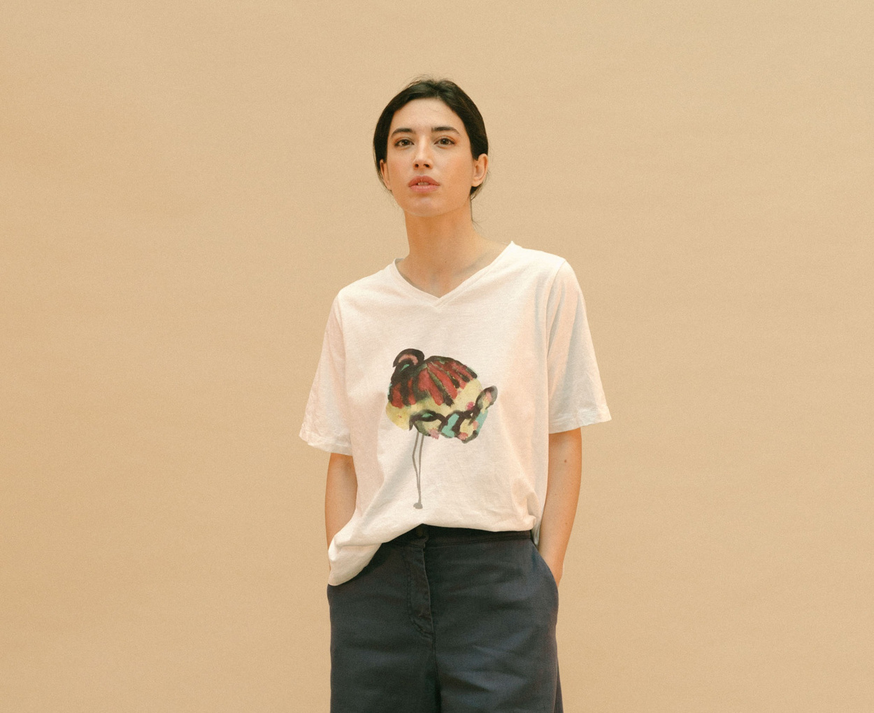 Tienda especializada en las mejores marcas de Ropa Ética, Sostenible y de algodón orgánico en Granada y Jaén. SKFK, Skunkfunk, PAN Producto Básico CAMISETA WINY