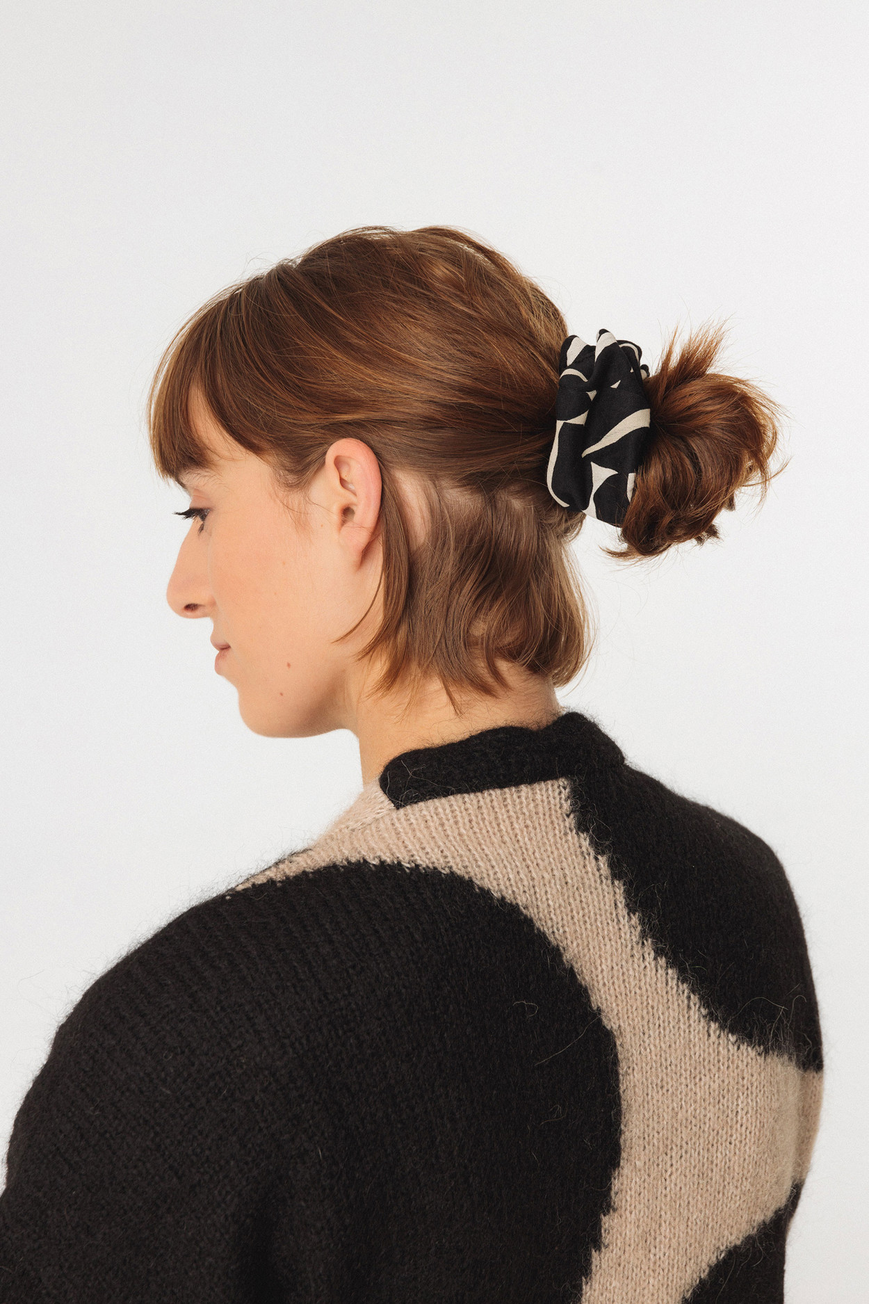 Tienda especializada en las mejores marcas de Ropa Ética, Sostenible y de algodón orgánico en Granada y Jaén. SKFK, Skunkfunk, PAN Producto Básico COLETERO PARPAILA