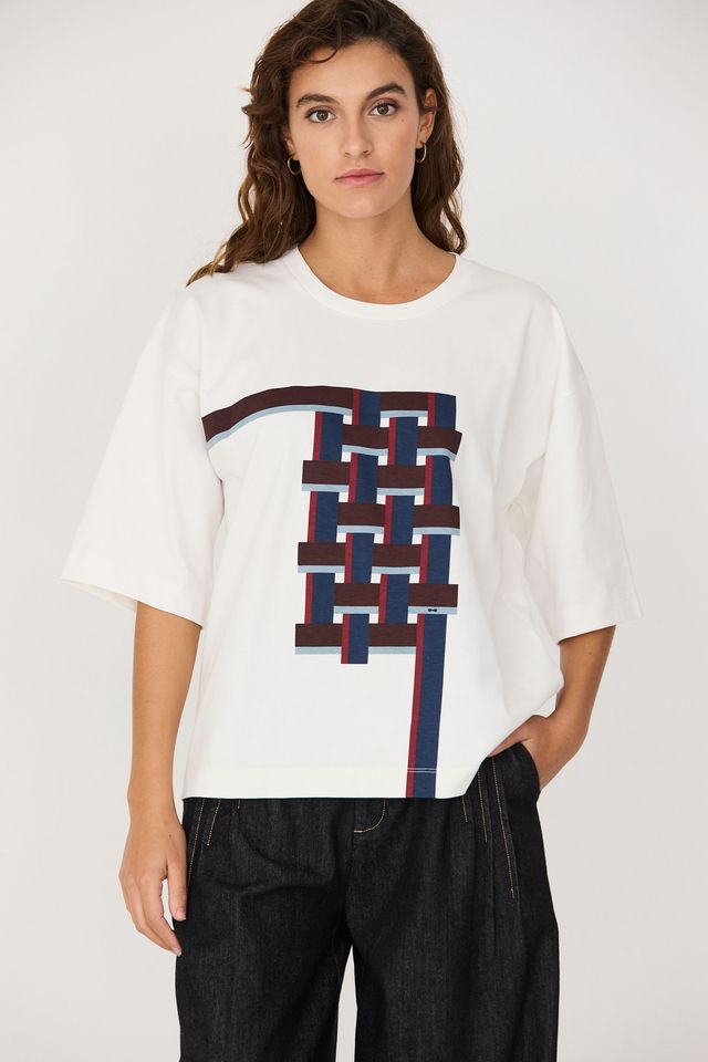 Tienda especializada en las mejores marcas de Ropa Ética, Sostenible y de algodón orgánico en Granada y Jaén. SKFK, Skunkfunk, PAN Producto Básico CAMISETA LARIZ