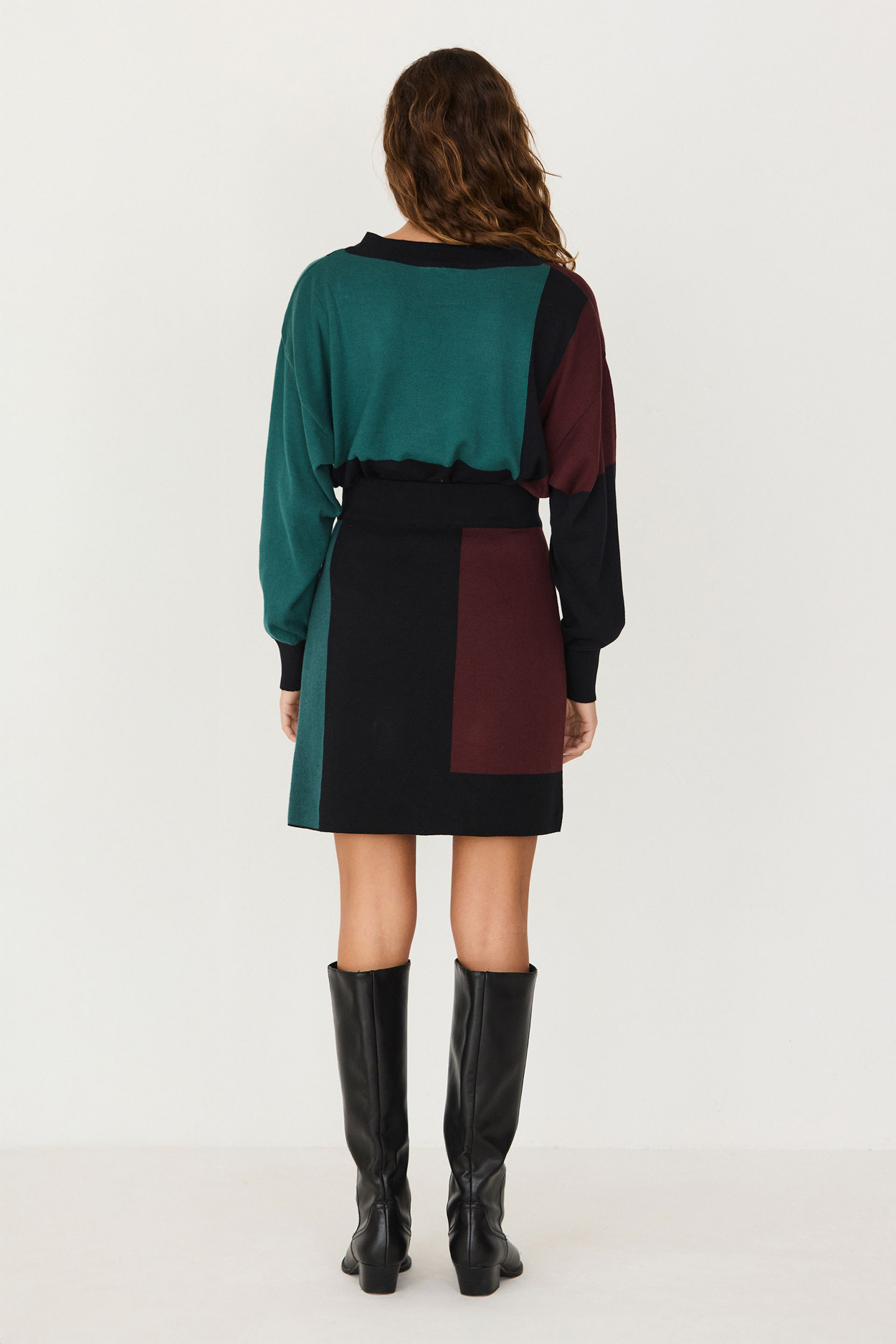 Tienda especializada en las mejores marcas de Ropa Ética, Sostenible y de algodón orgánico en Granada y Jaén. SKFK, Skunkfunk, PAN Producto BásicoFALDA KARIA
