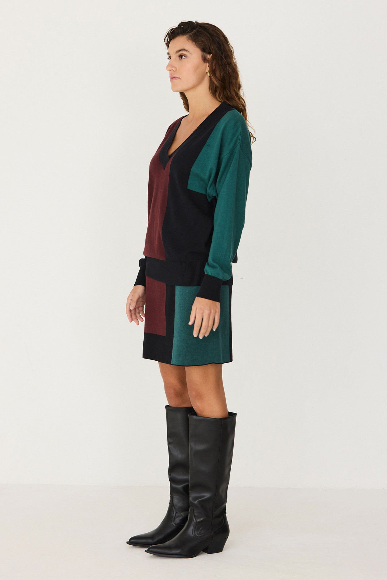 Tienda especializada en las mejores marcas de Ropa Ética, Sostenible y de algodón orgánico en Granada y Jaén. SKFK, Skunkfunk, PAN Producto BásicoJERSEY ADRIANA