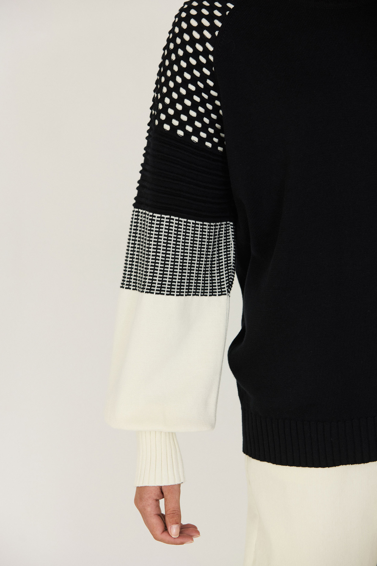 Tienda especializada en las mejores marcas de Ropa Ética, Sostenible y de algodón orgánico en Granada y Jaén. SKFK, Skunkfunk, PAN Producto BásicoJERSEY LEIANE