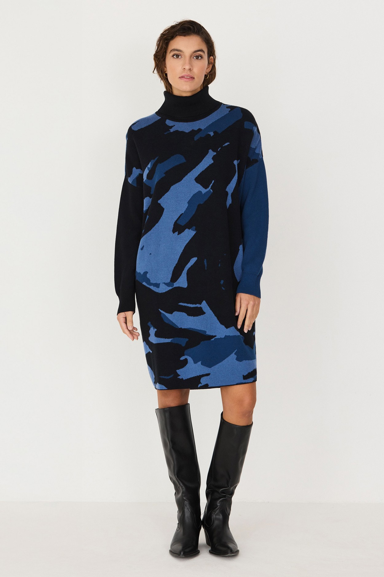 Tienda especializada en las mejores marcas de Ropa Ética, Sostenible y de algodón orgánico en Granada y Jaén. SKFK, Skunkfunk, PAN Producto Básico VESTIDO HARIA