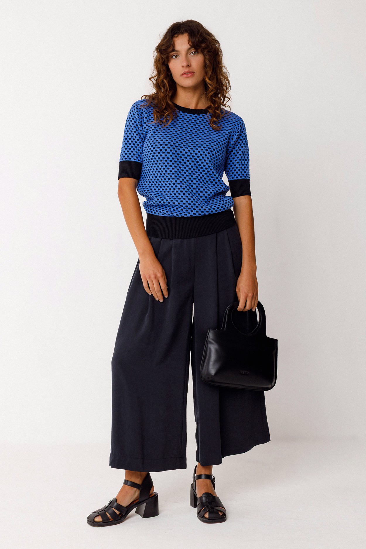 Tienda especializada en las mejores marcas de Ropa Ética, Sostenible y de algodón orgánico en Granada y Jaén. SKFK, Skunkfunk, PAN Producto BásicoPANTALÓN ENETZ