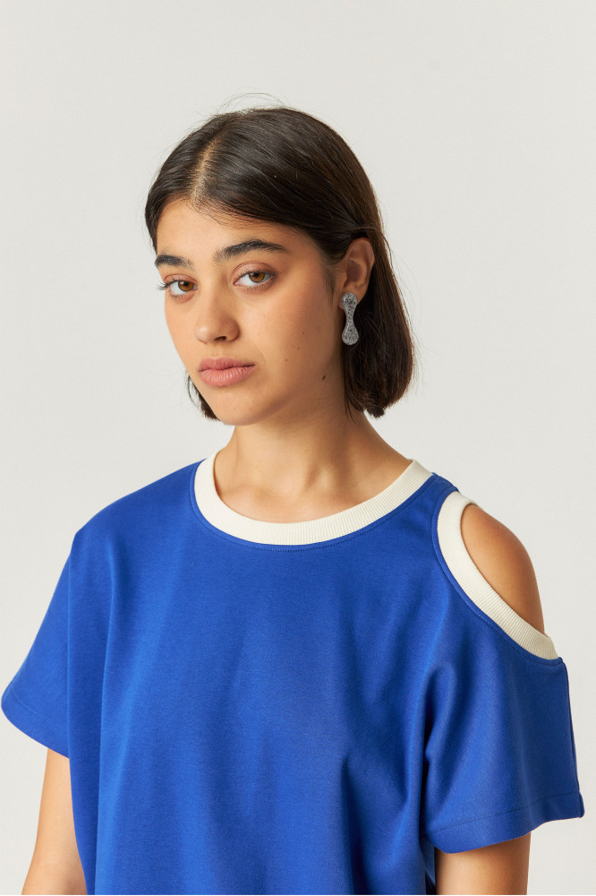 Tienda especializada en las mejores marcas de Ropa Ética, Sostenible y de algodón orgánico en Granada y Jaén. SKFK, Skunkfunk, PAN Producto BásicoCAMISETA LIA
