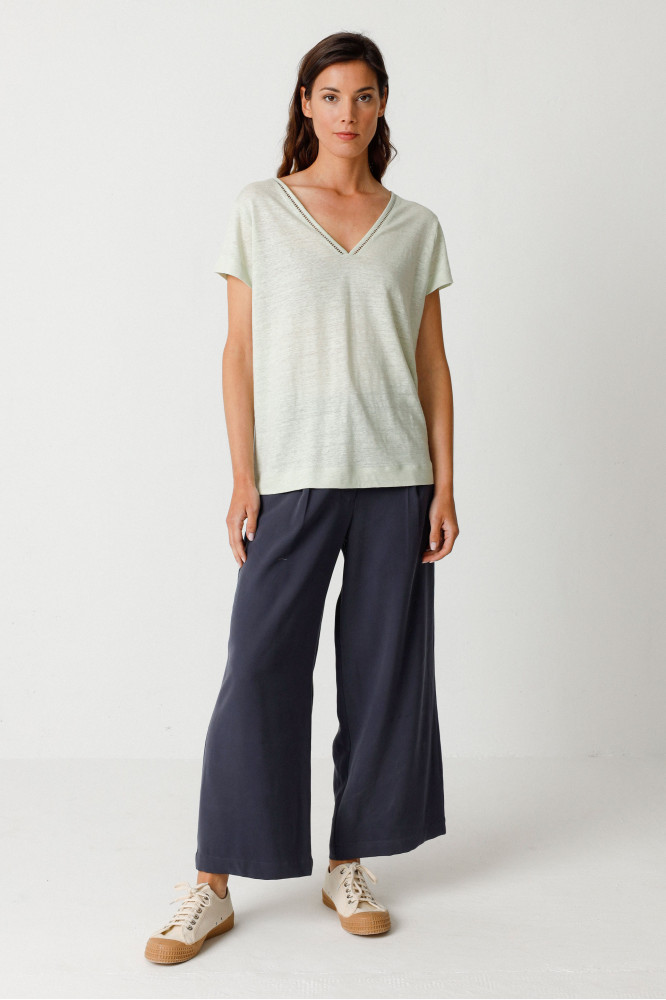 Tienda especializada en las mejores marcas de Ropa Ética, Sostenible y de algodón orgánico en Granada y Jaén. SKFK, Skunkfunk, PAN Producto BásicoCAMISETA AXPE