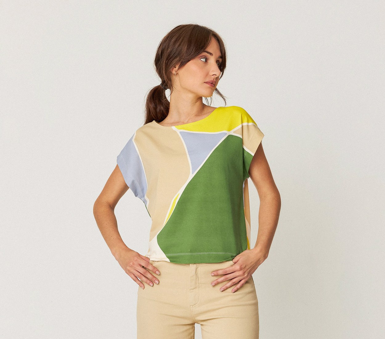 Tienda especializada en las mejores marcas de Ropa Ética, Sostenible y de algodón orgánico en Granada y Jaén. SKFK, Skunkfunk, PAN Producto Básico CAMISETA EIDER