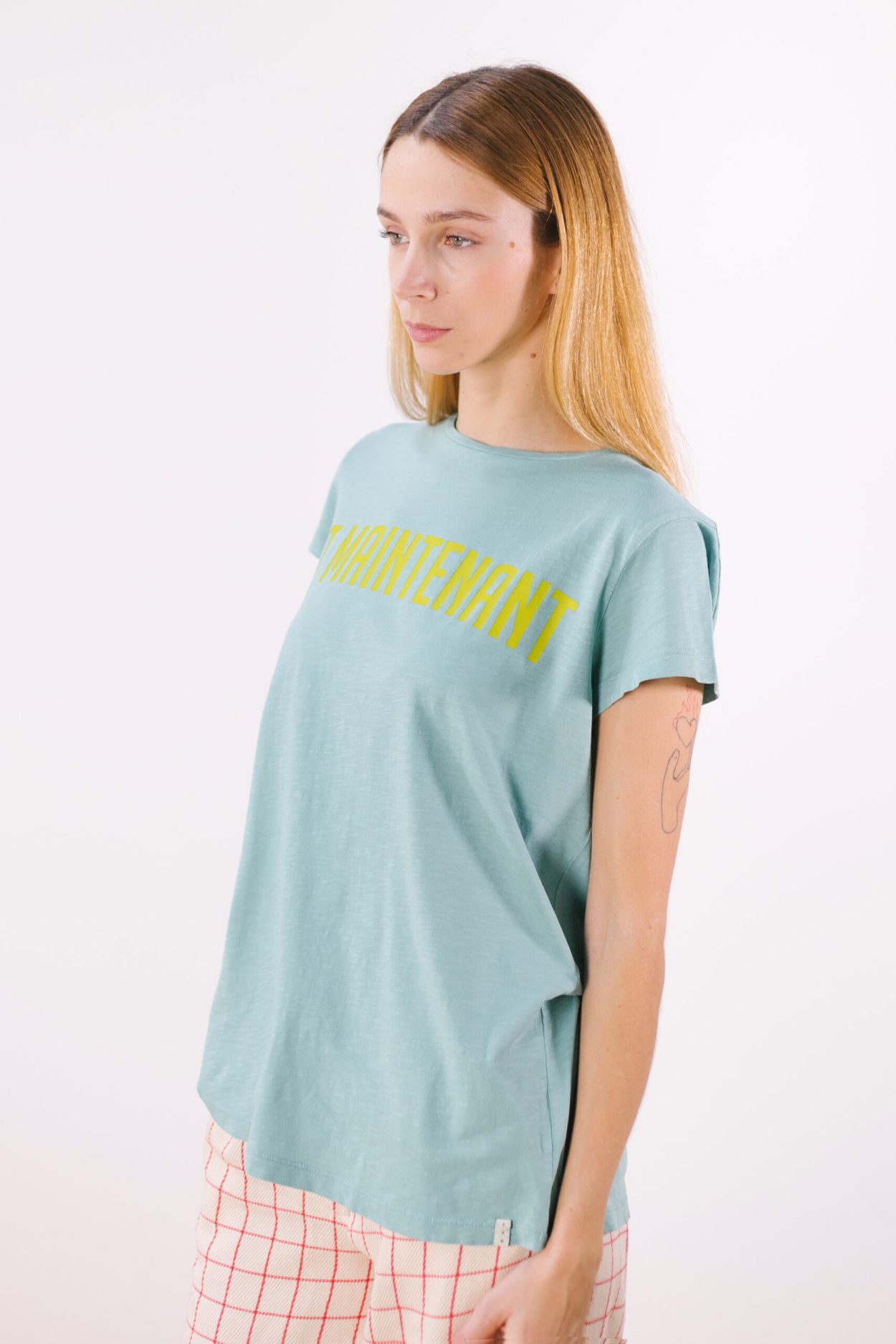 Tienda especializada en las mejores marcas de Ropa Ética, Sostenible y de algodón orgánico en Granada y Jaén. SKFK, Skunkfunk, PAN Producto BásicoCAMISETA AHORA