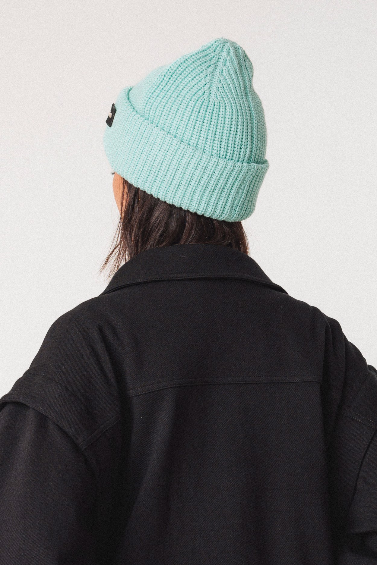 Tienda especializada en las mejores marcas de Ropa Ética, Sostenible y de algodón orgánico en Granada y Jaén. SKFK, Skunkfunk, PAN Producto BásicoGORRO ZALA AGUAMARINA