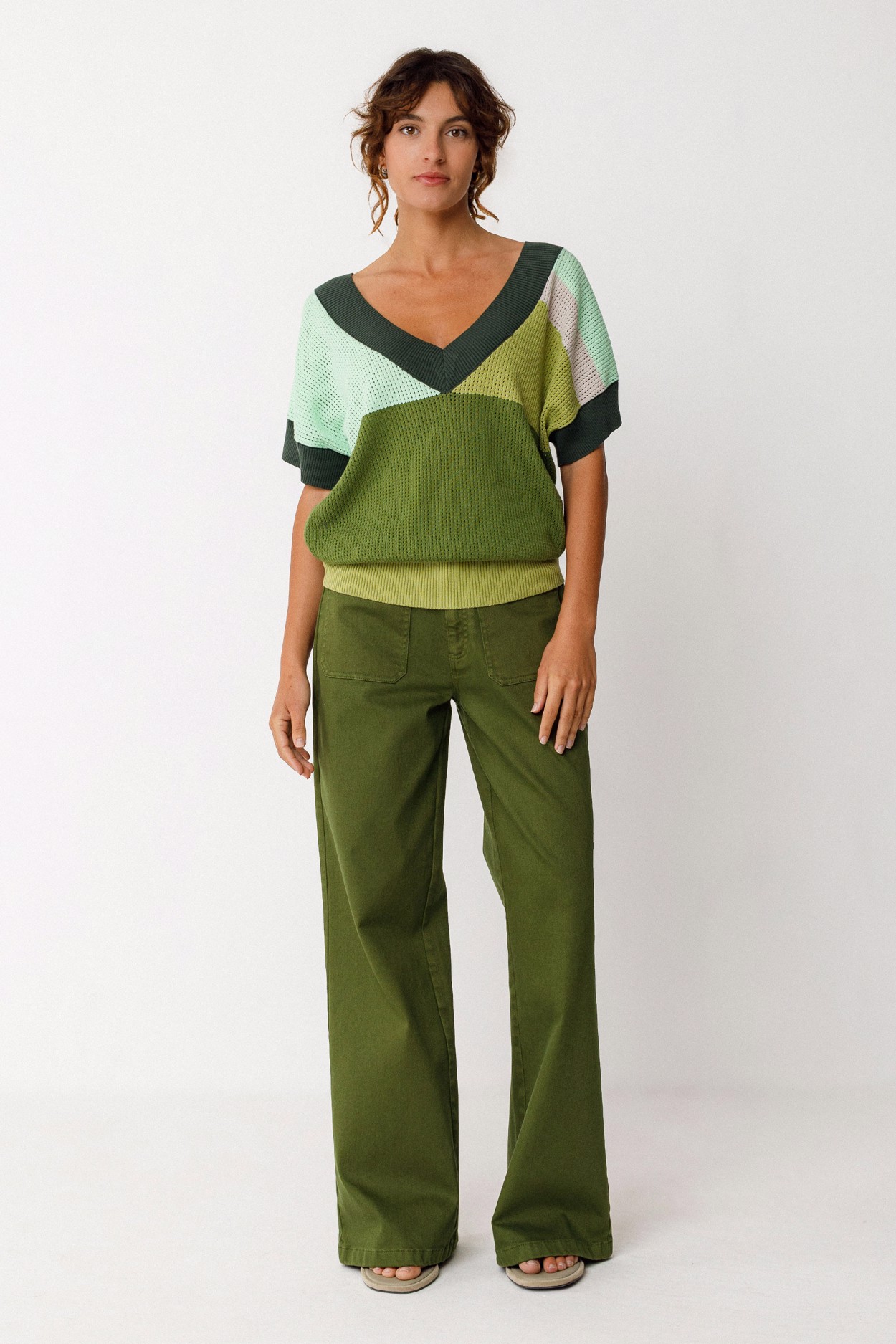 Tienda especializada en las mejores marcas de Ropa Ética, Sostenible y de algodón orgánico en Granada y Jaén. SKFK, Skunkfunk, PAN Producto BásicoJERSEY GAXE