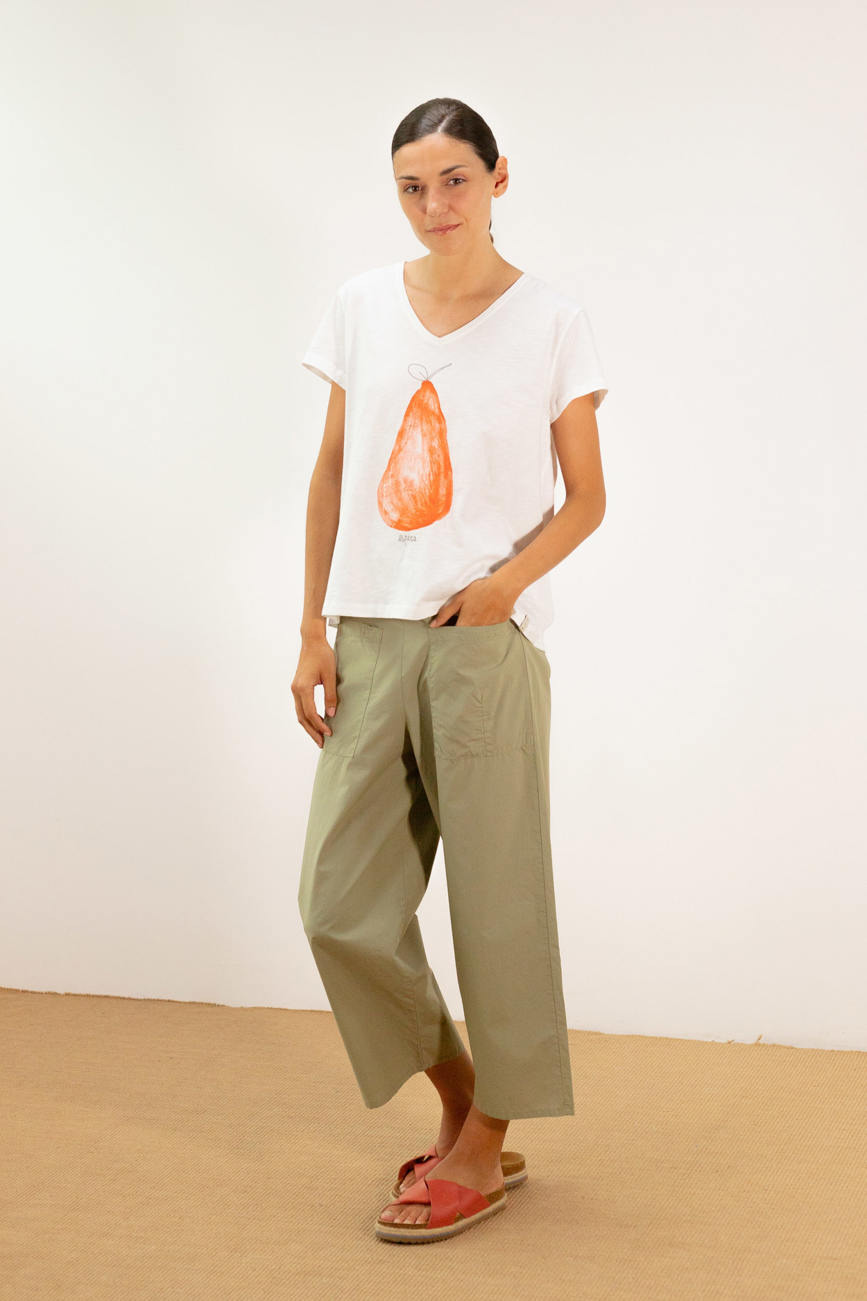 Tienda especializada en las mejores marcas de Ropa Ética, Sostenible y de algodón orgánico en Granada y Jaén. SKFK, Skunkfunk, PAN Producto BásicoPANTALÓN JULIA