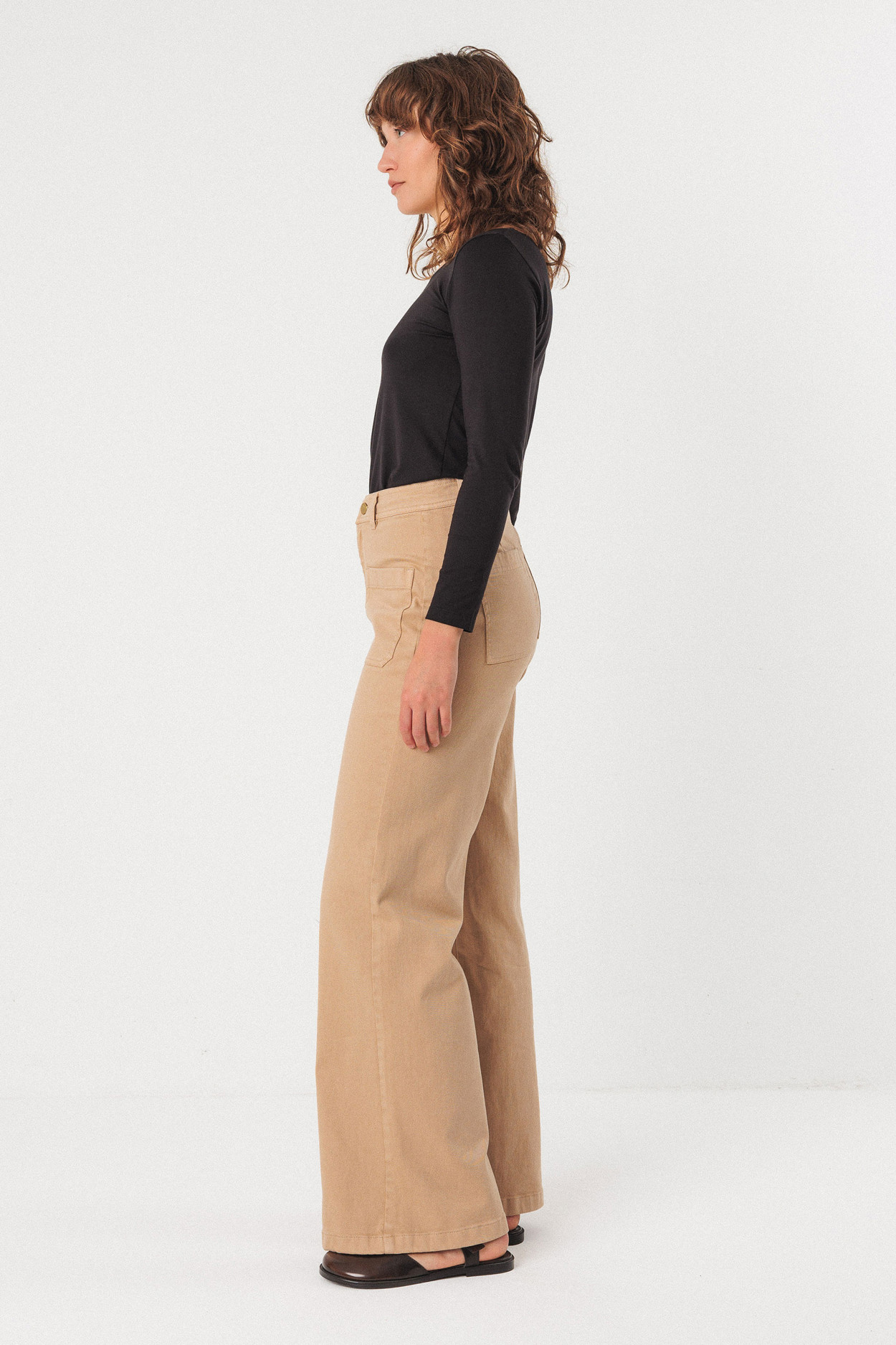 Tienda especializada en las mejores marcas de Ropa Ética, Sostenible y de algodón orgánico en Granada y Jaén. SKFK, Skunkfunk, PAN Producto BásicoCAMISETA SEI