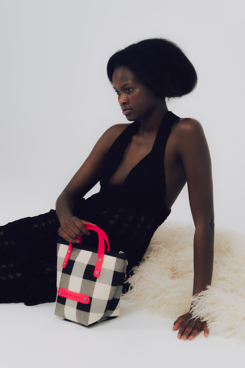 Tienda especializada en las mejores marcas de Ropa Ética, Sostenible y de algodón orgánico en Granada y Jaén. SKFK, Skunkfunk, PAN Producto Básico BOLSO CAPRI