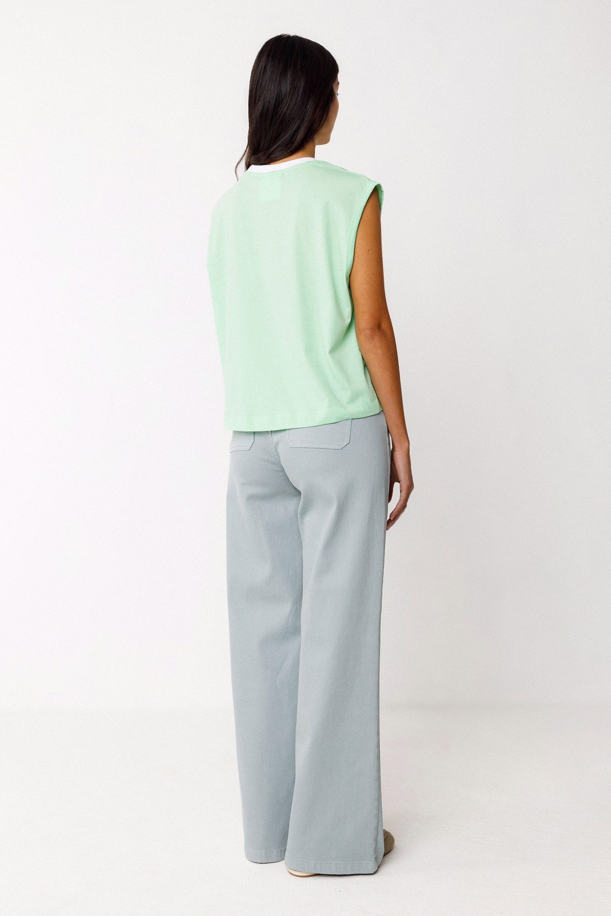 Tienda especializada en las mejores marcas de Ropa Ética, Sostenible y de algodón orgánico en Granada y Jaén. SKFK, Skunkfunk, PAN Producto BásicoCAMISETA ZUNTZ-10