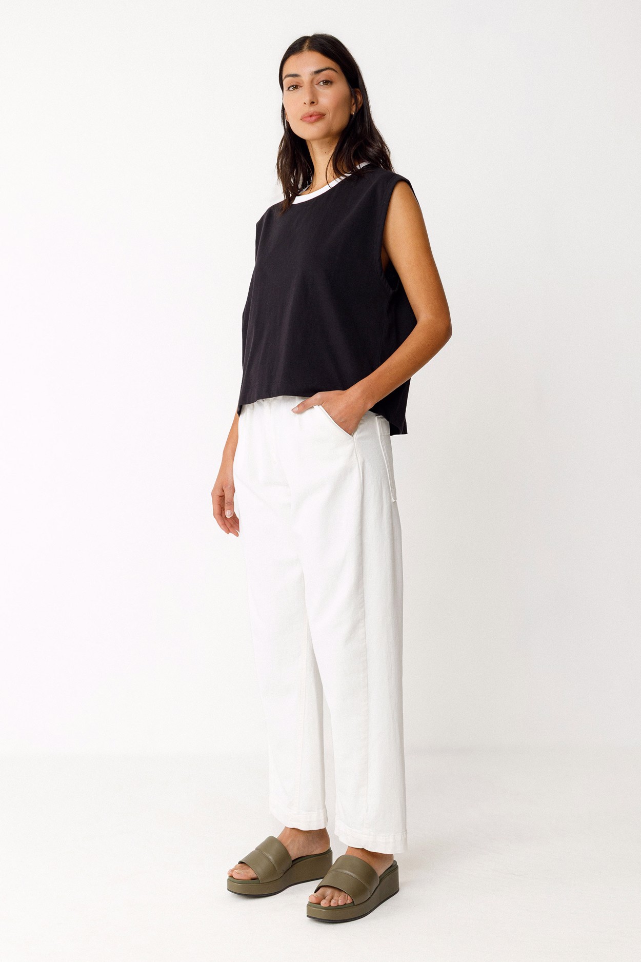 Tienda especializada en las mejores marcas de Ropa Ética, Sostenible y de algodón orgánico en Granada y Jaén. SKFK, Skunkfunk, PAN Producto BásicoCAMISETA ZUNTZ-10