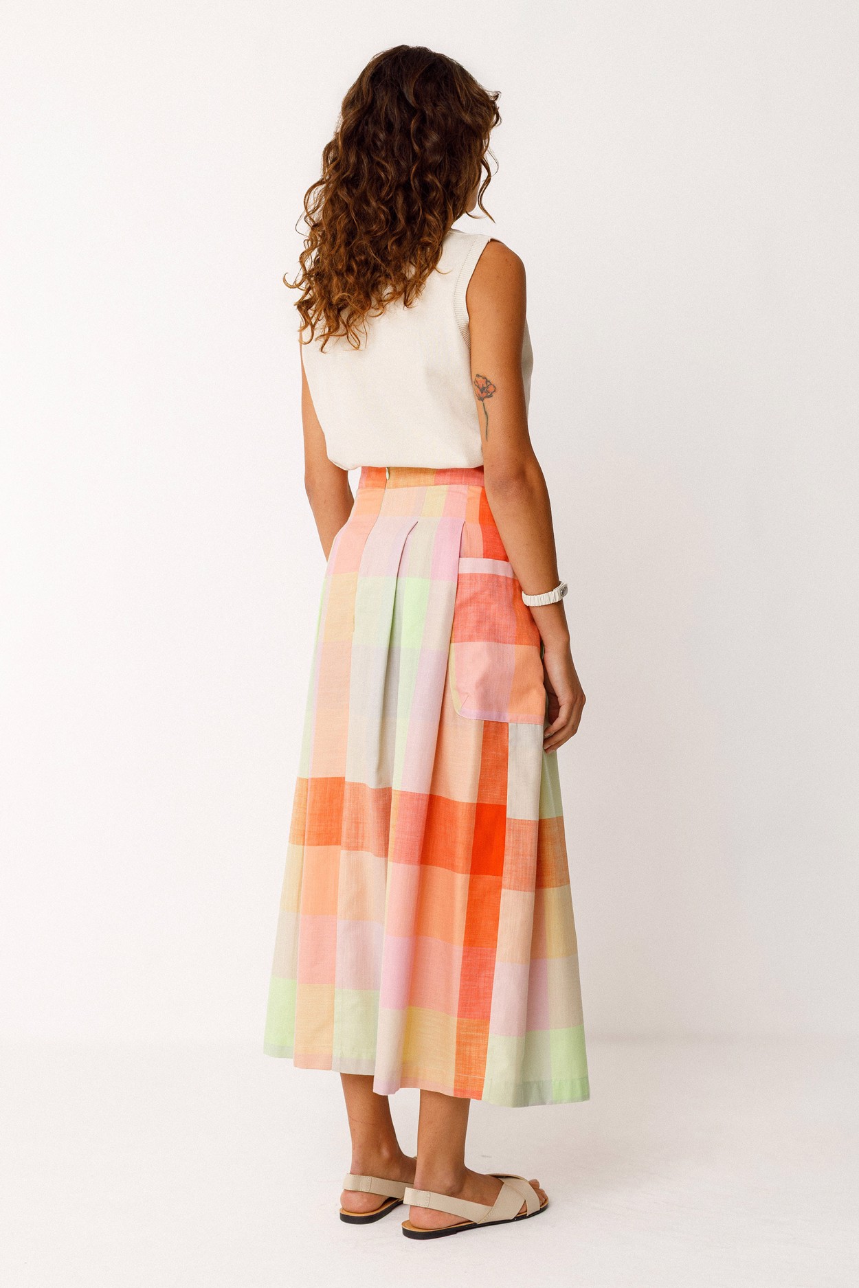 Tienda especializada en las mejores marcas de Ropa Ética, Sostenible y de algodón orgánico en Granada y Jaén. SKFK, Skunkfunk, PAN Producto BásicoFALDA IRAMA