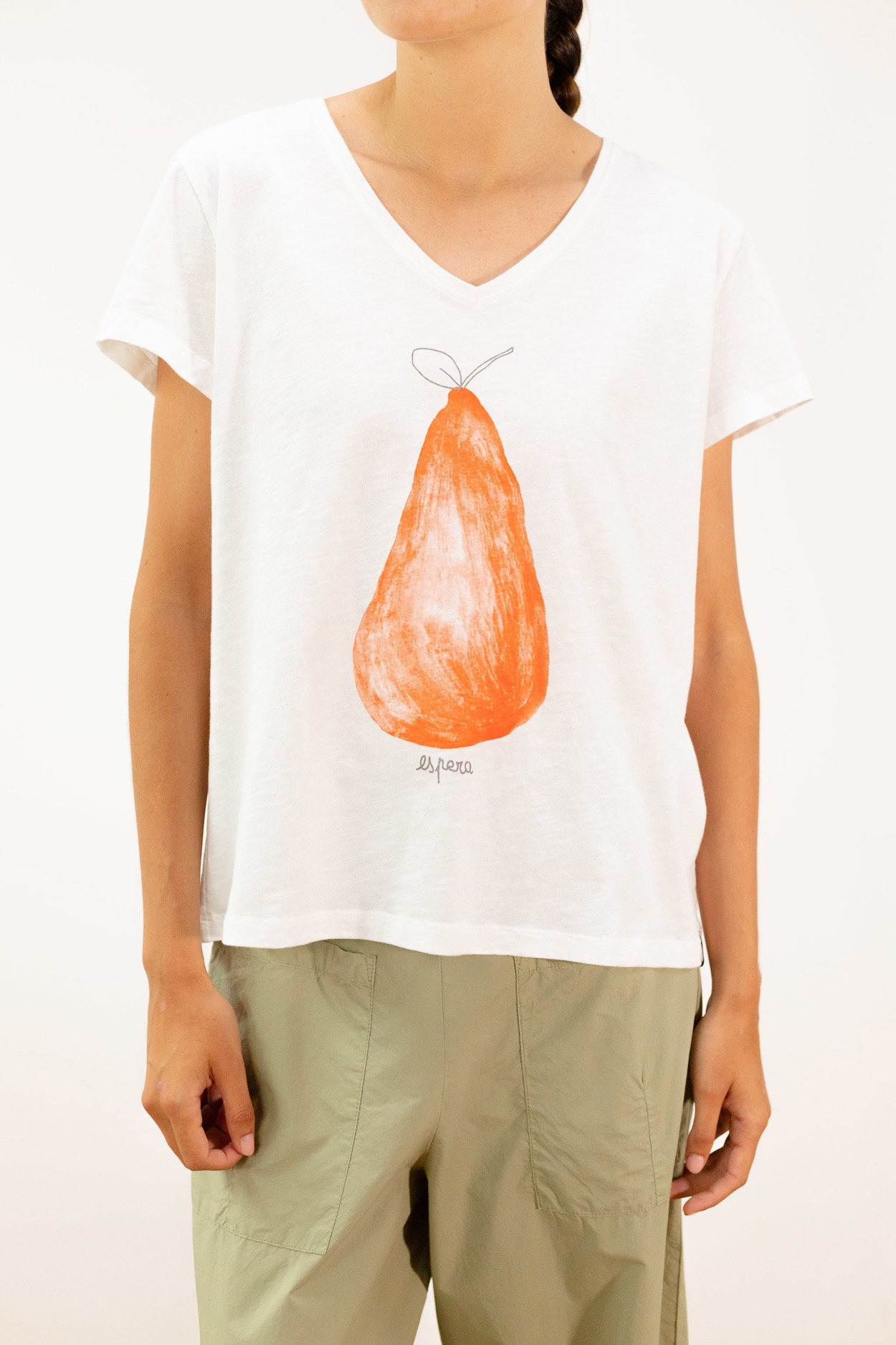 Tienda especializada en las mejores marcas de Ropa Ética, Sostenible y de algodón orgánico en Granada y Jaén. SKFK, Skunkfunk, PAN Producto BásicoCAMISETA PERA