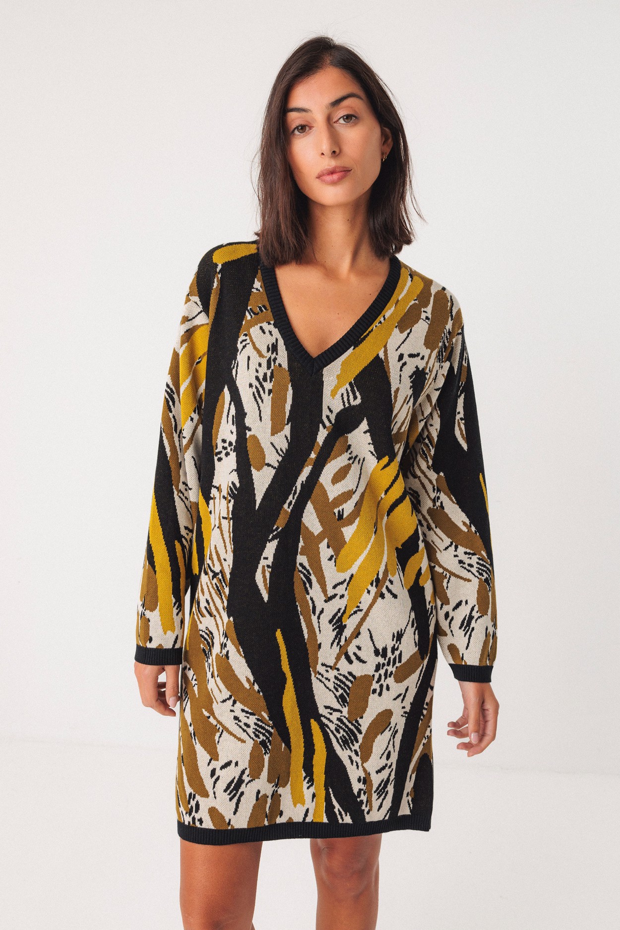 Tienda especializada en las mejores marcas de Ropa Ética, Sostenible y de algodón orgánico en Granada y Jaén. SKFK, Skunkfunk, PAN Producto Básico VESTIDO AIZA